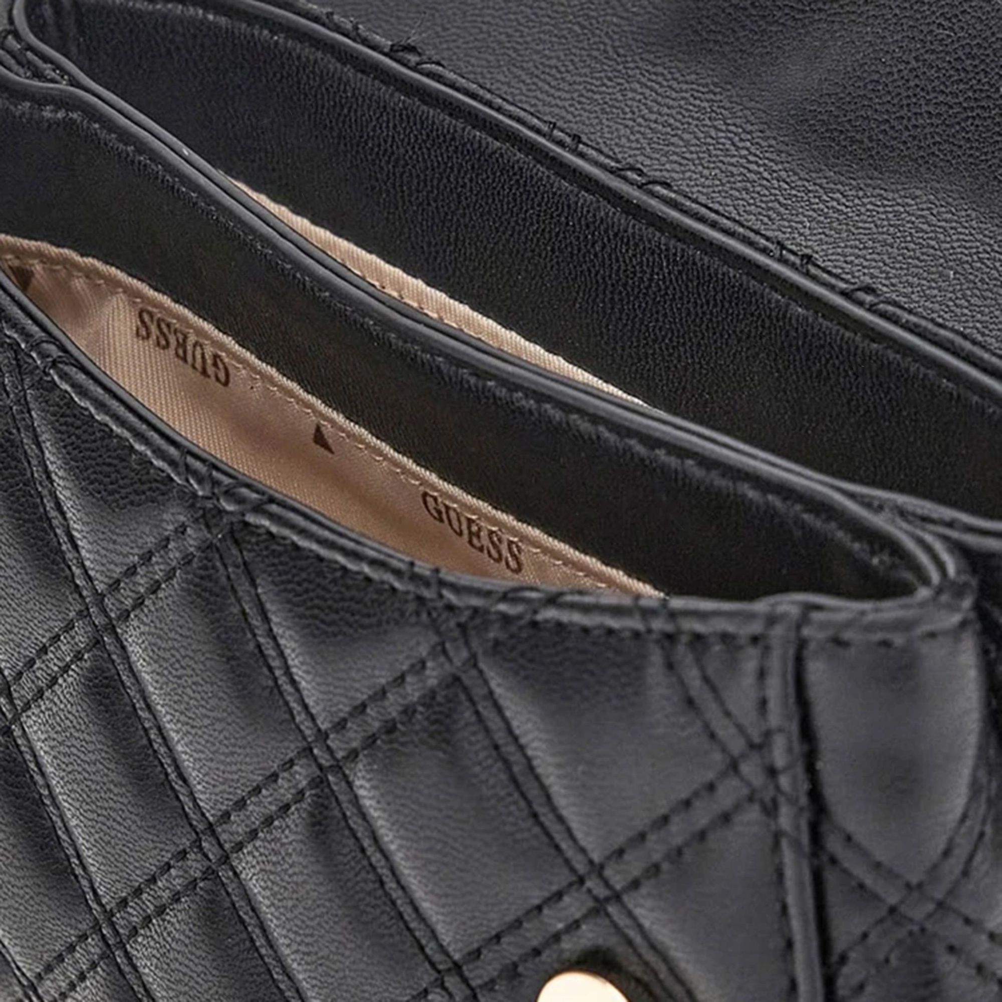 Guess Giully II Kadın Siyah Omuz Çantası