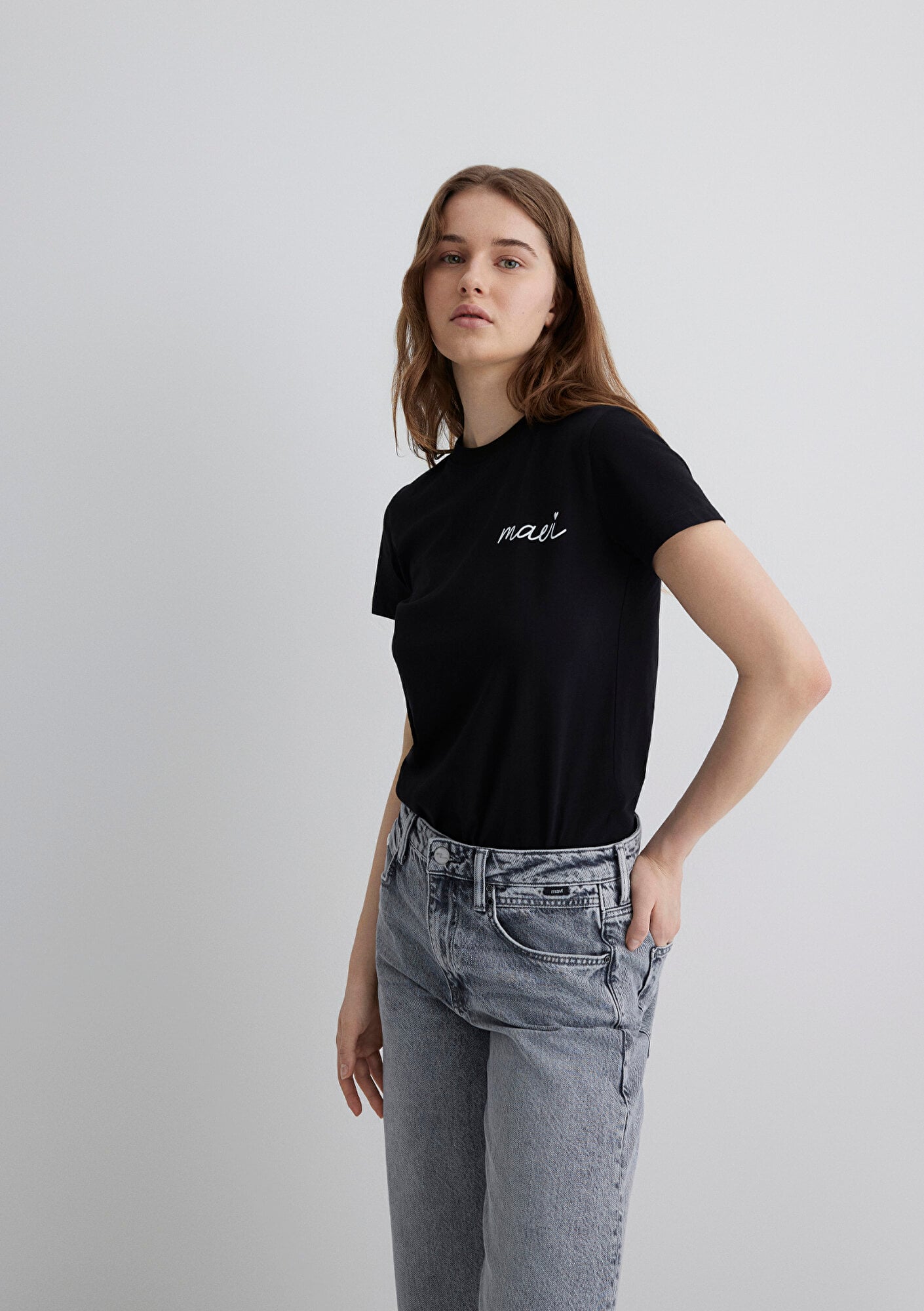 Mavi Mavi Logo Baskılı Siyah Tişört Semi Slim Fit / Yarı Dar Kesim 1612962-900