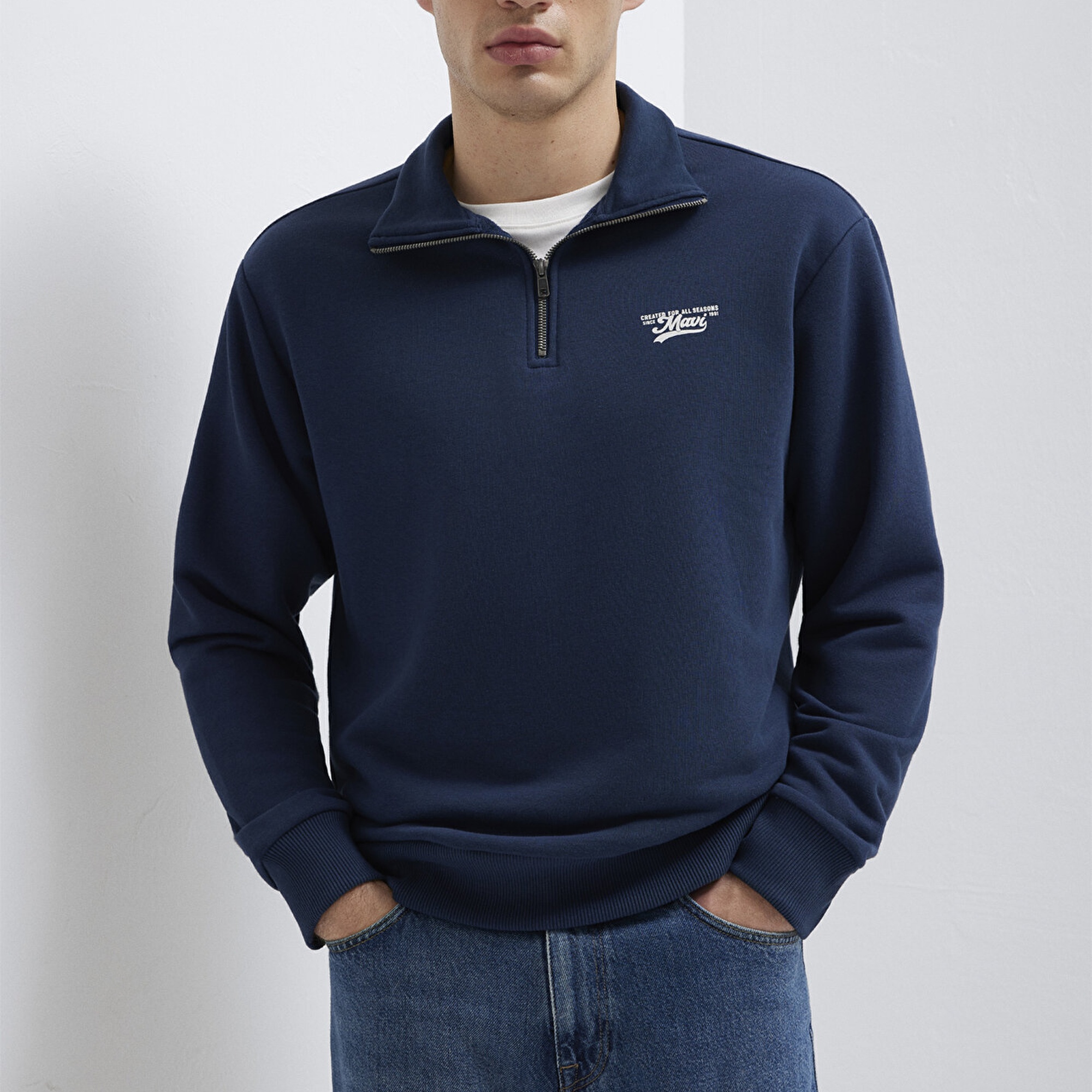 Mavi Yarı Fermuarlı Lacivert Sweatshirt 0S10465-70497