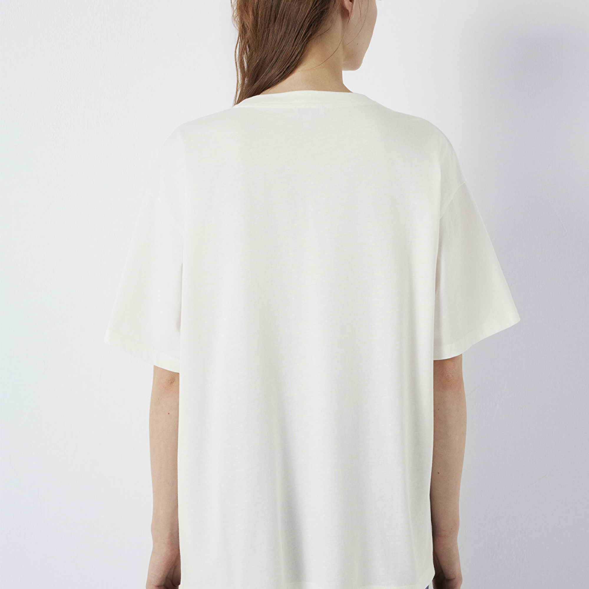 Mavi Mavi Logo Baskılı Ekru Tişört. Oversize / Geniş Kesim 1600843-81964