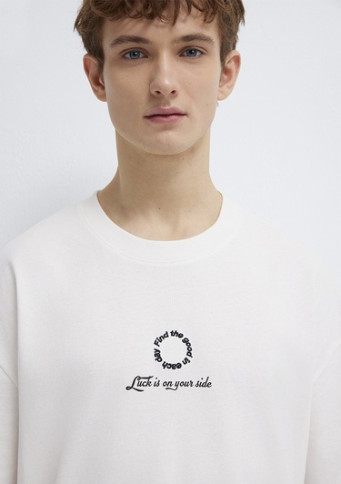  Mavi Luck Is In Your Side Baskılı Ekru Tişört Oversize / Geniş Kesim 0613183-70057