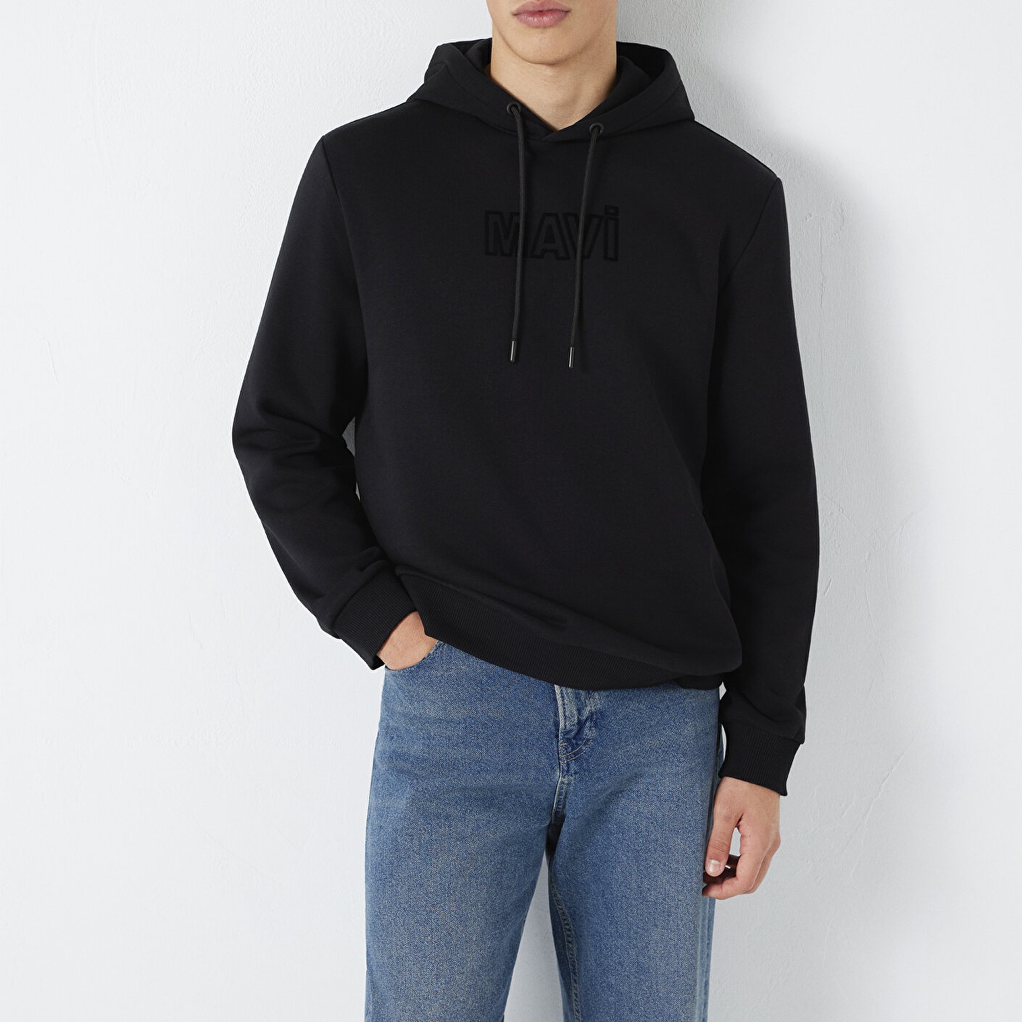 Mavi Mavi Baskılı Kapüşonlu Siyah Sweatshirt 0S10549-900