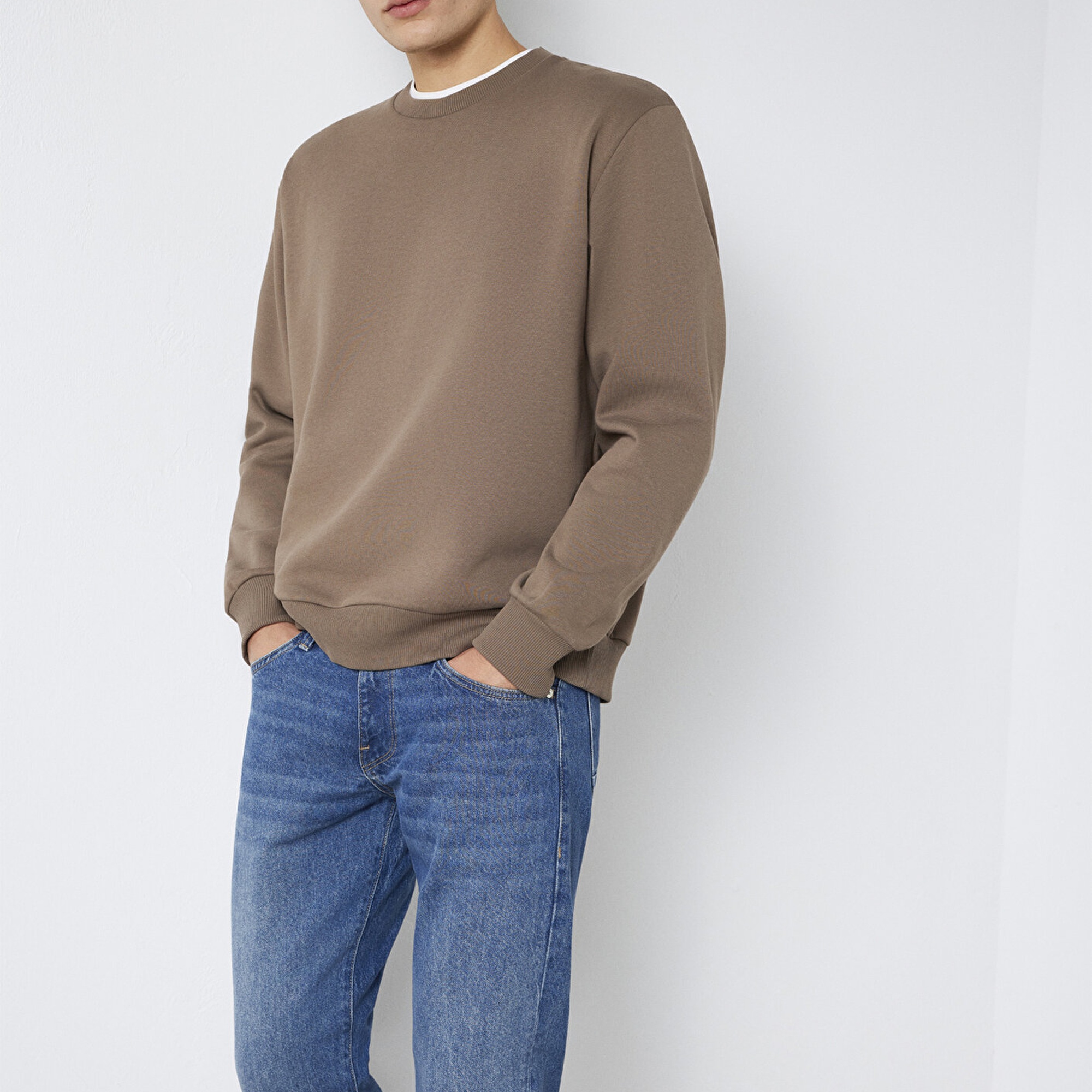 Mavi Bisiklet Yaka Kahverengi Basic Sweatshirt 0S10276-87875