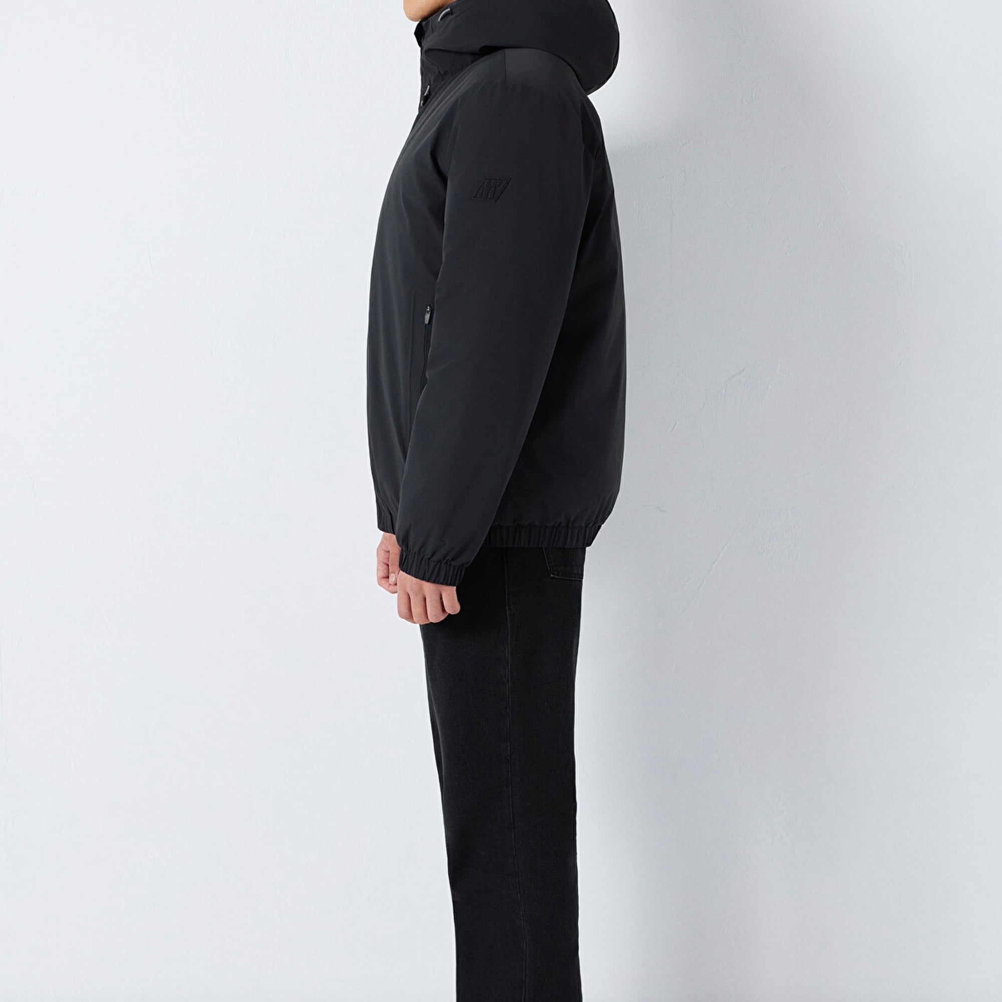 Mavi Su İtici Kapüşonlu Siyah Ceket Loose Fit / Bol Rahat Kesim 0110793-71379