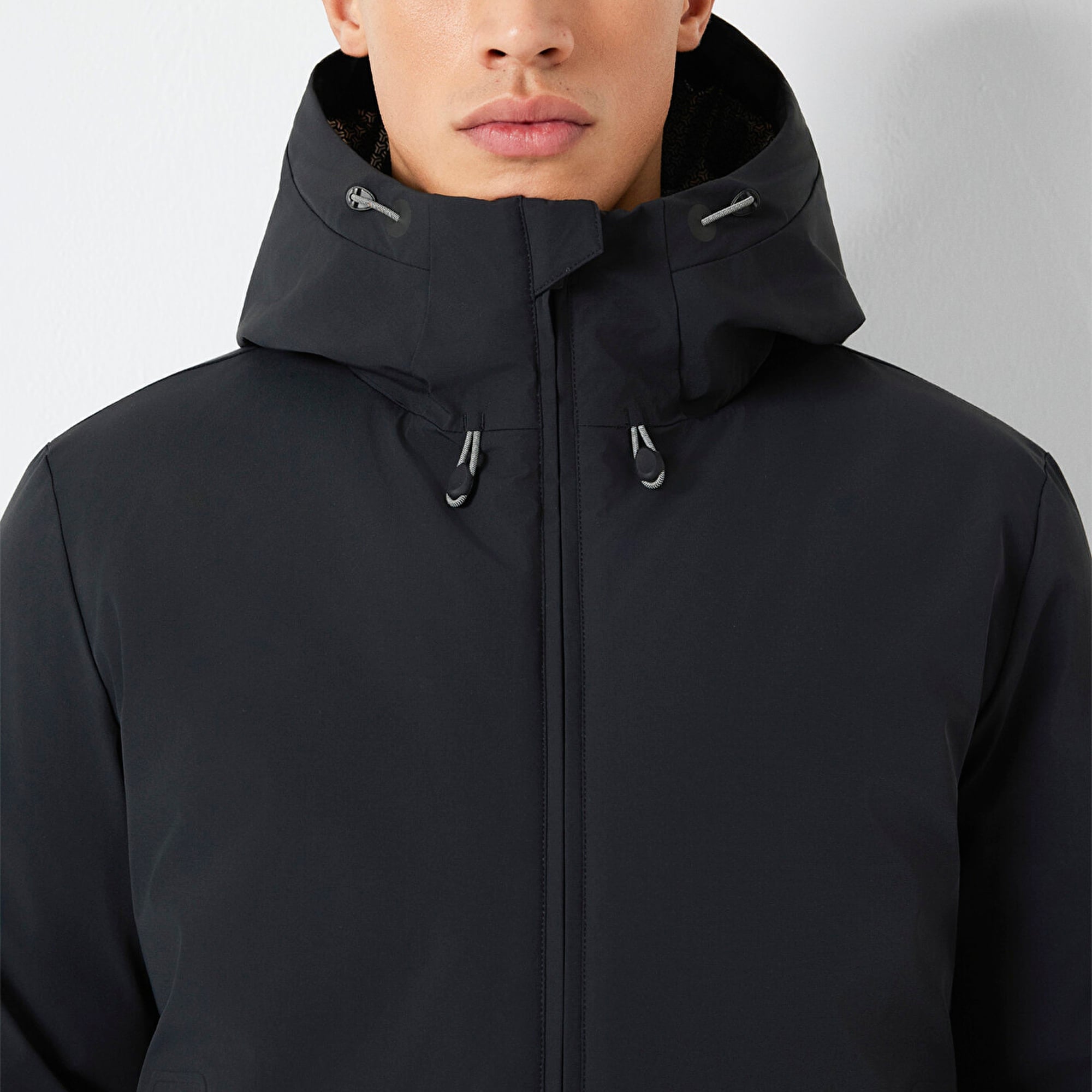 Mavi Su İtici Kapüşonlu Siyah Ceket Loose Fit / Bol Rahat Kesim 0110793-71379