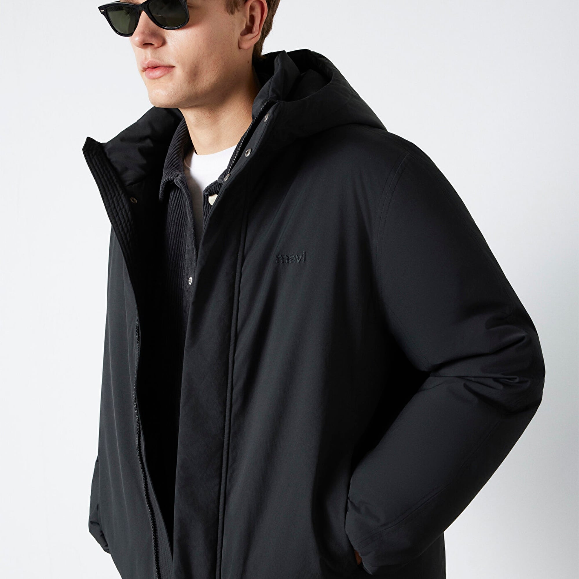 Mavi Kapüşonlu Siyah Ceket Loose Fit / Bol Rahat Kesim 0110758-71379