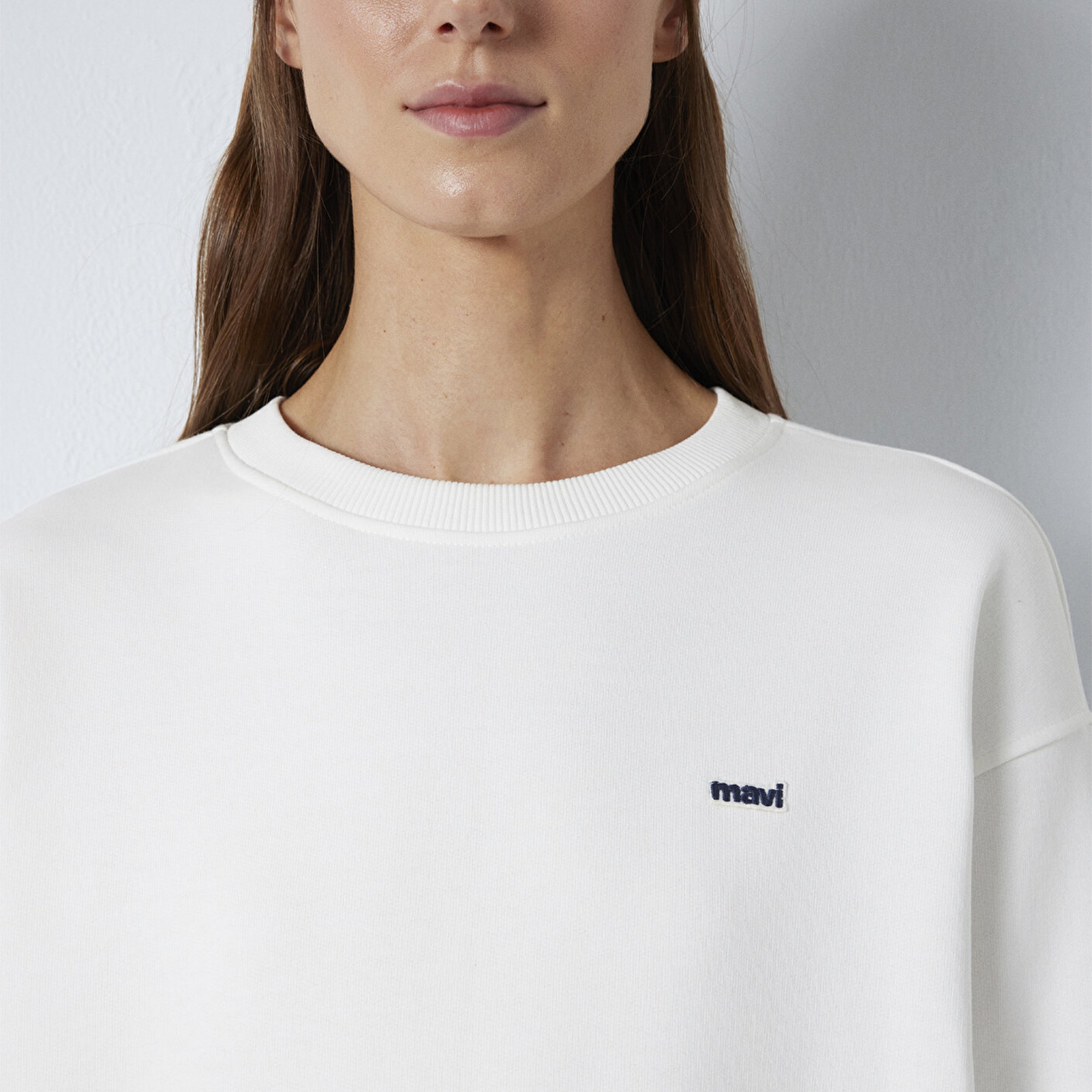 Mavi Mavi Nakışlı Ekru Sweatshirt 1S10366-70057