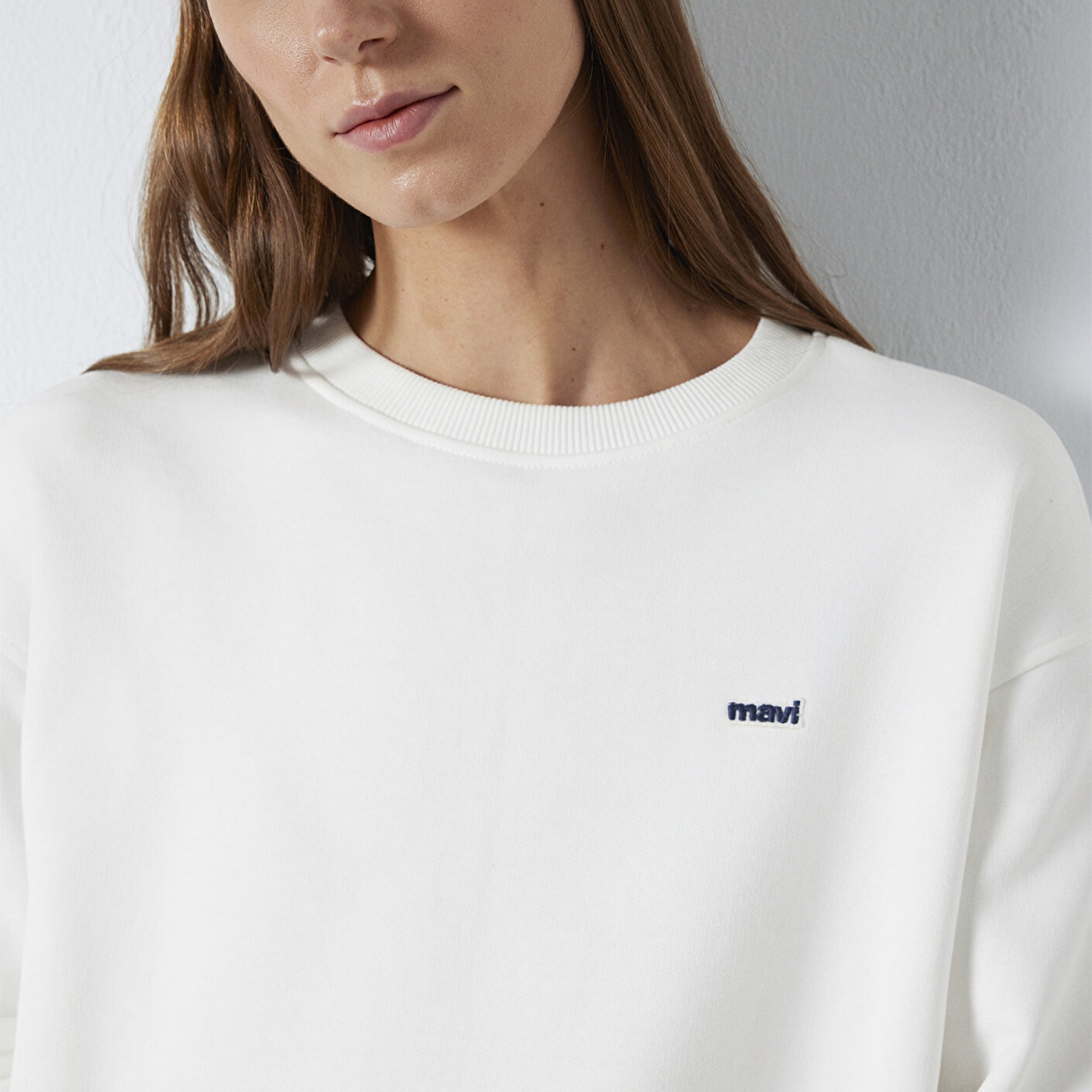 Mavi Mavi Nakışlı Ekru Sweatshirt 1S10366-70057