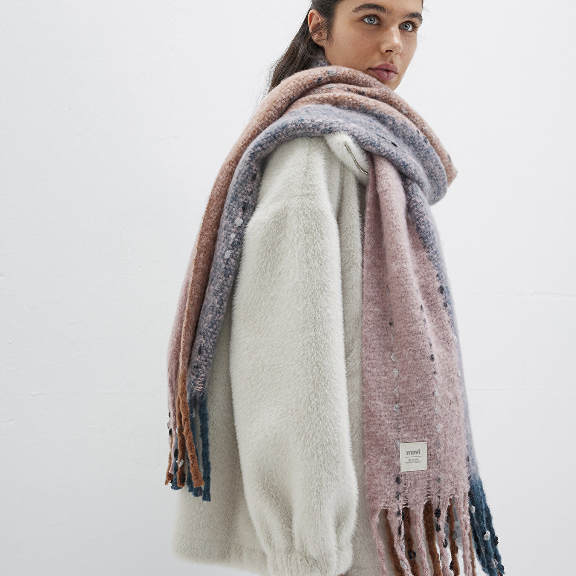 Mavi Püsküllü Pembe Atkı 1910697-17865