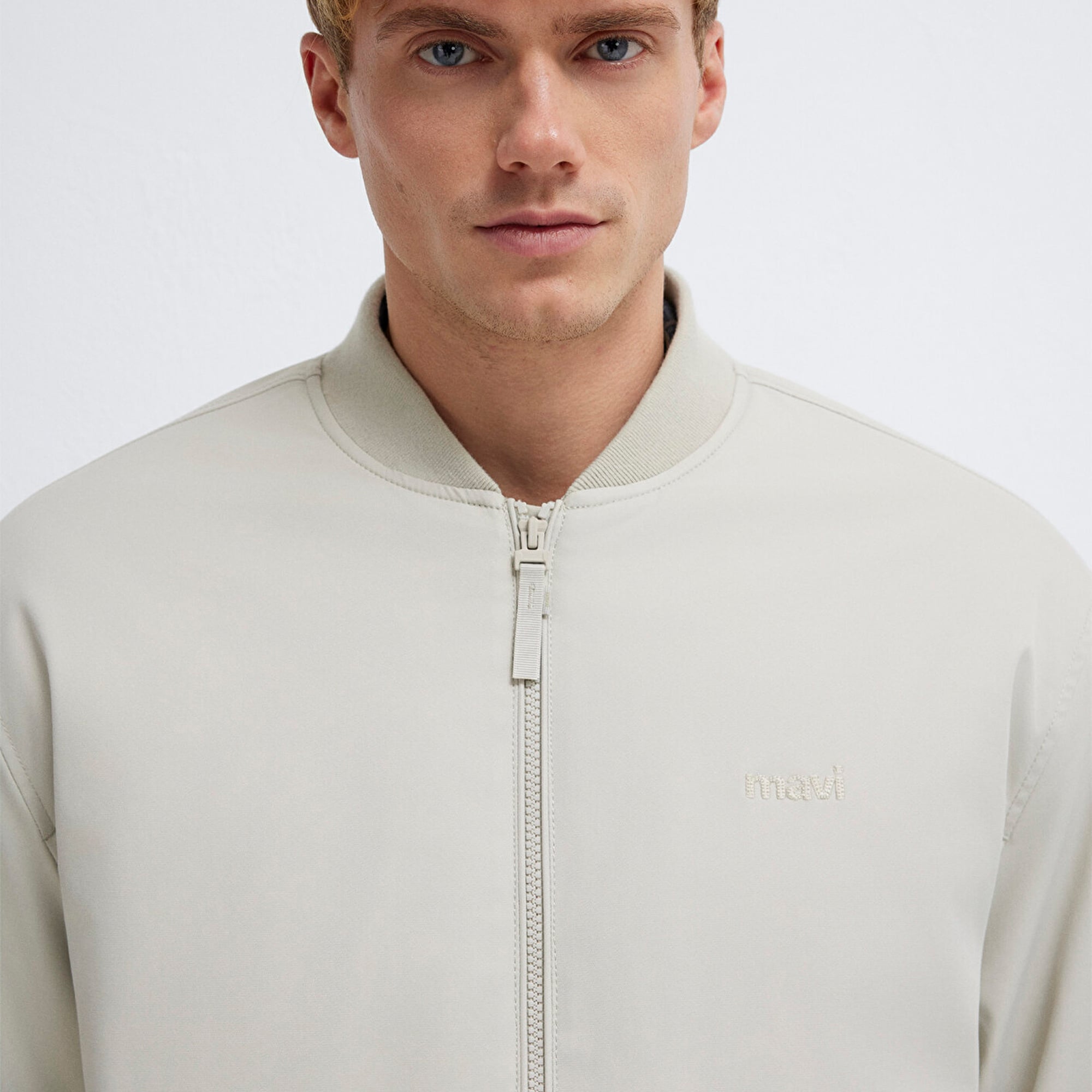 Mavi Mavi Logo Nakışlı Gri Bomber Ceket 0110774-70144