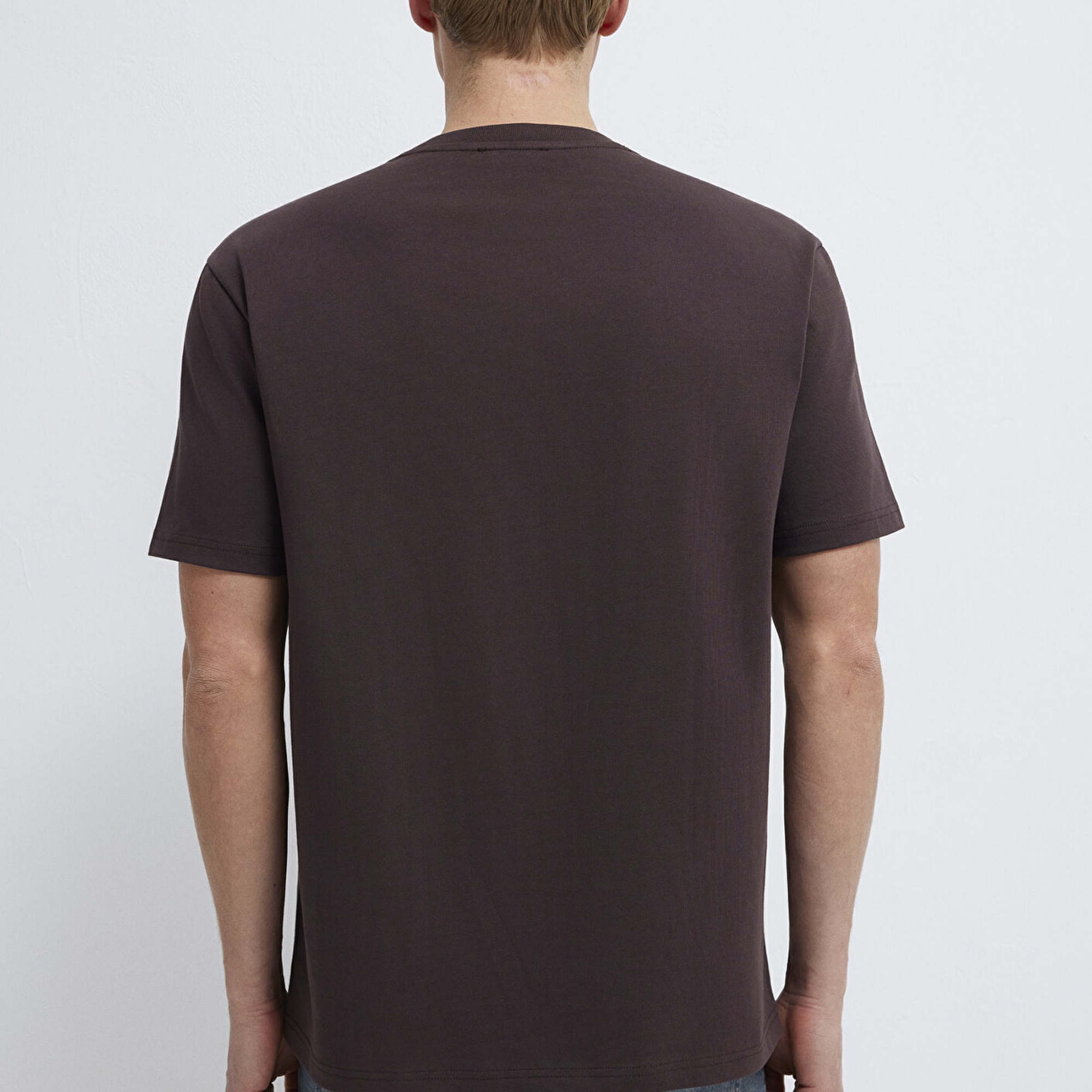 Mavi Bisiklet Yaka Kahverengi Basic Tişört Loose Fit / Bol Rahat Kesim 0611596-88083