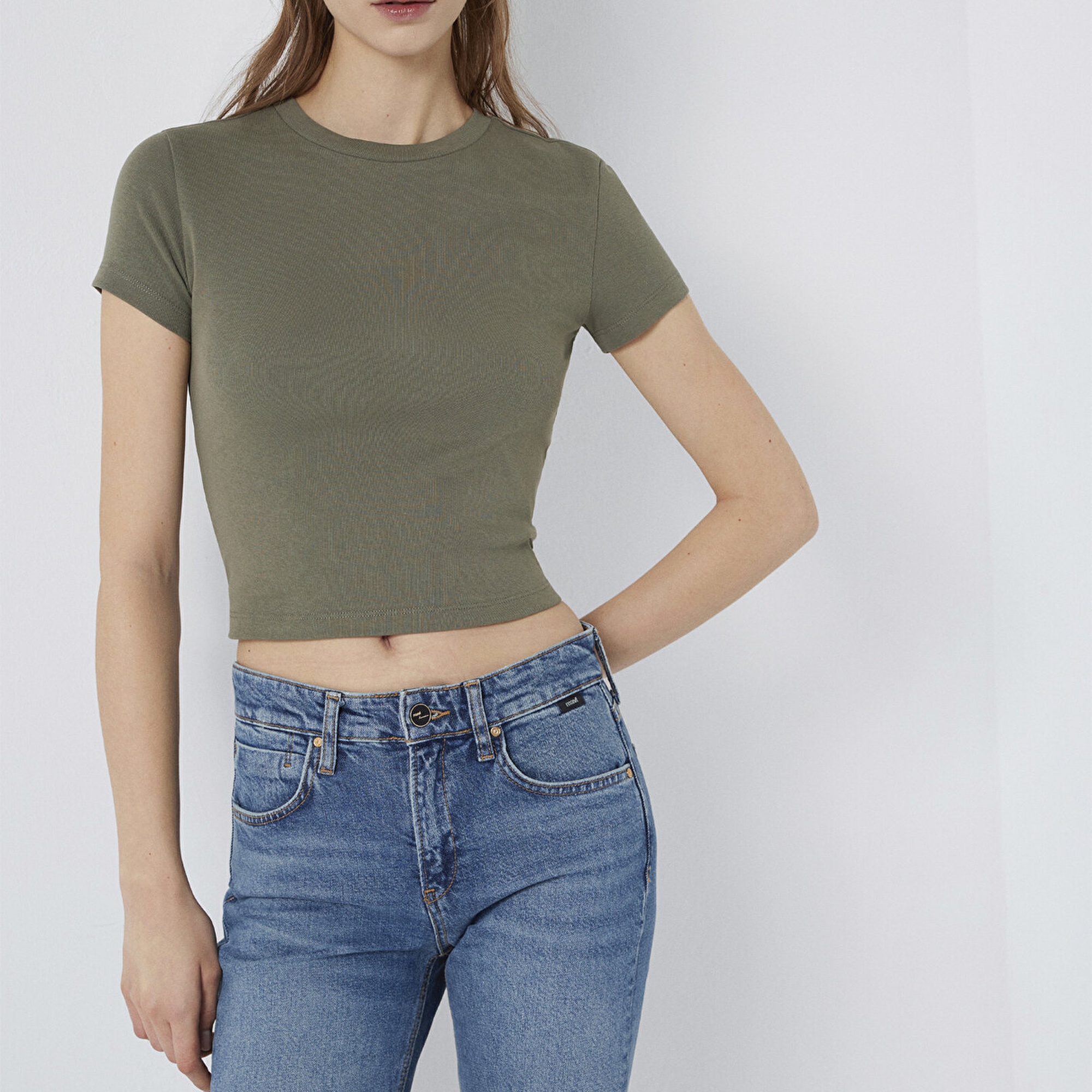 Mavi Bisiklet Yaka Yeşil Basic Tişört Crop / Kısa Kesim 1600814-86961