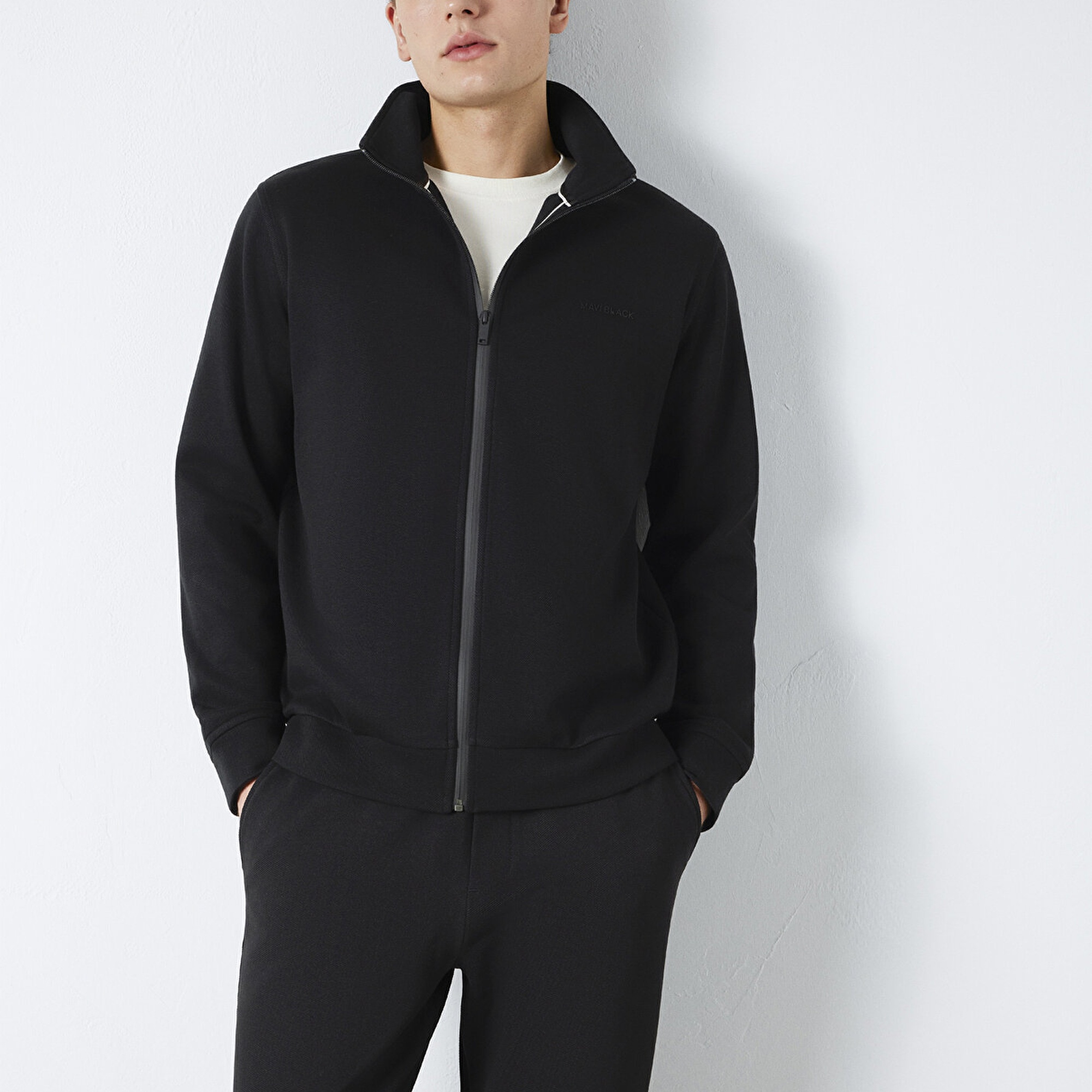 Mavi Mavi Black Fermuarlı Siyah Sweatshirt 0S10527-900