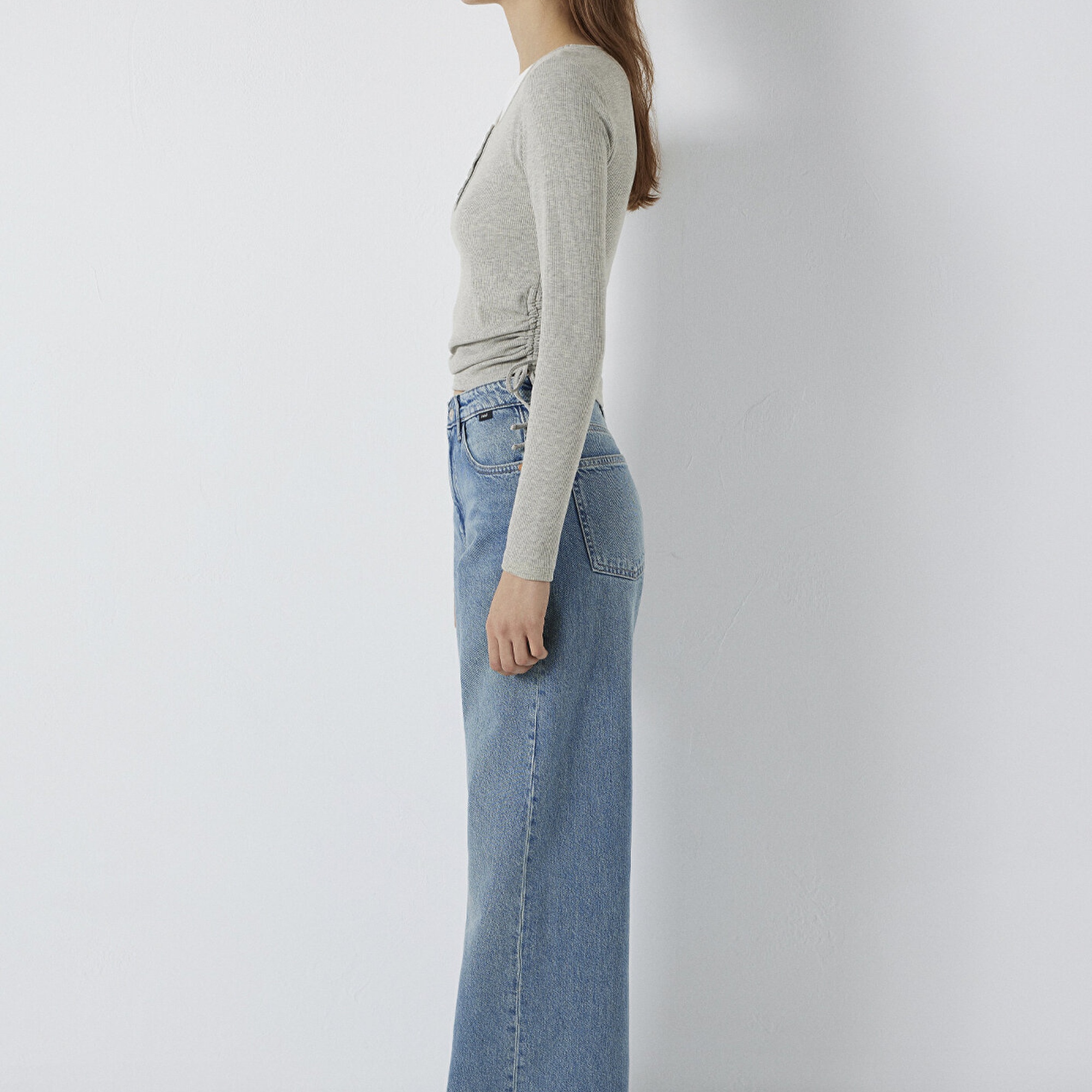 Mavi Uzun Kollu Bağcık Detaylı Gri Tişört Fitted / Vücuda Oturan Kesim 1613768-80196