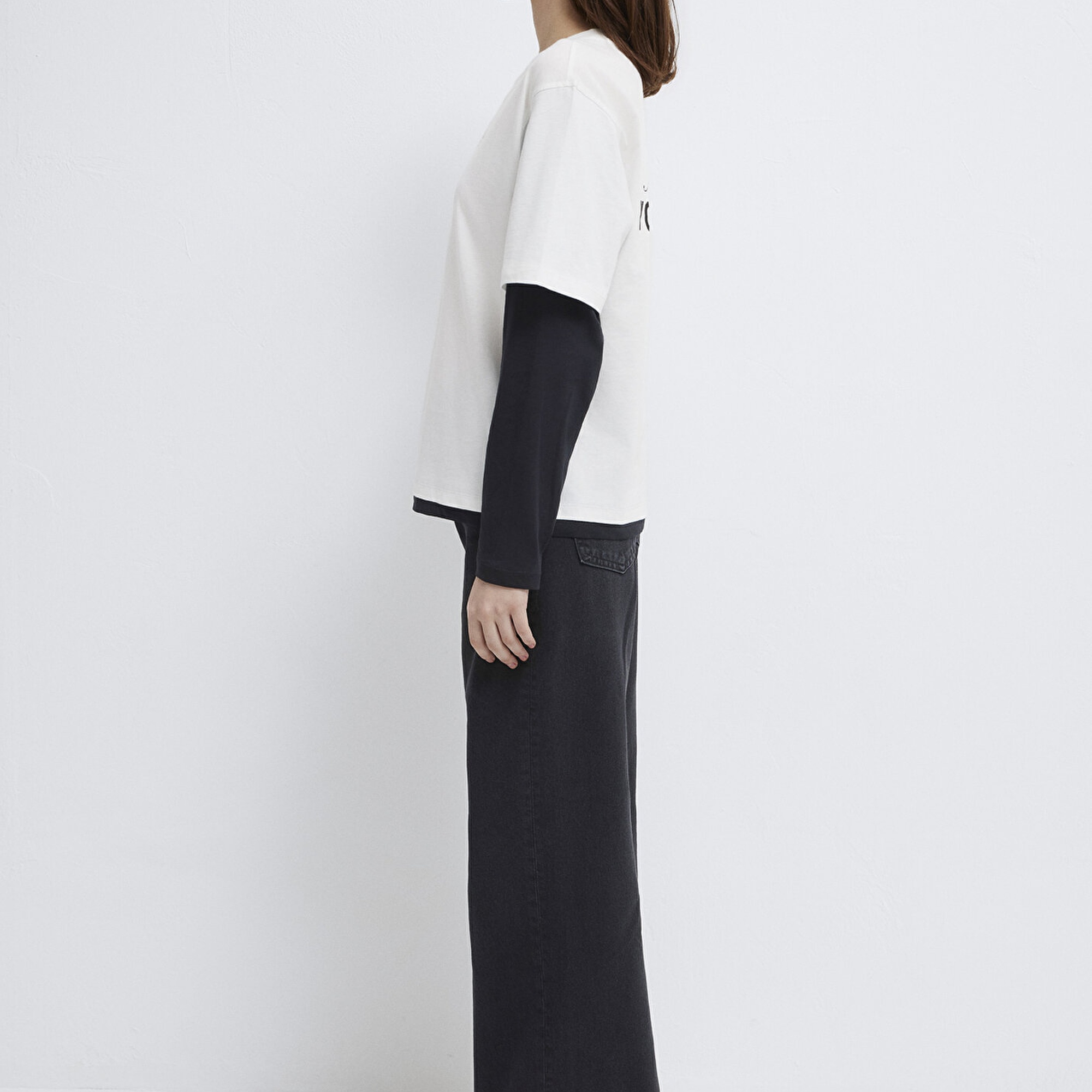 Mavi Bisiklet Yaka Sırt Baskılı BeyazTişört Regular Fit / Normal Kesim 1613766-70057