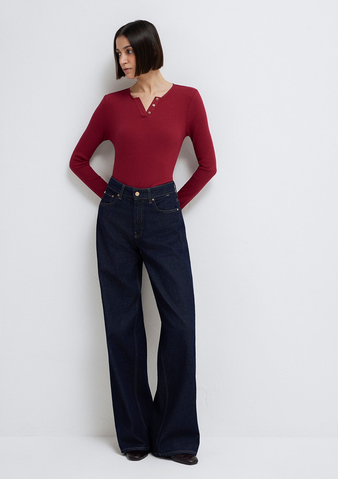 Mavi Uzun Kollu Düğme Detaylı Kırmızı Tişört Slim Fit / Dar Kesim 1613756-70431