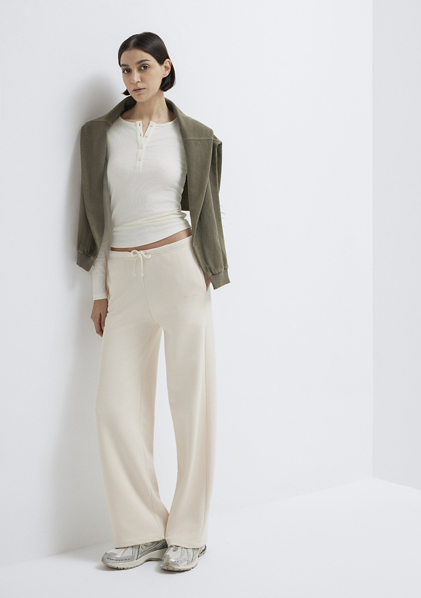  Mavi Bej Pantolon 1011155-70072