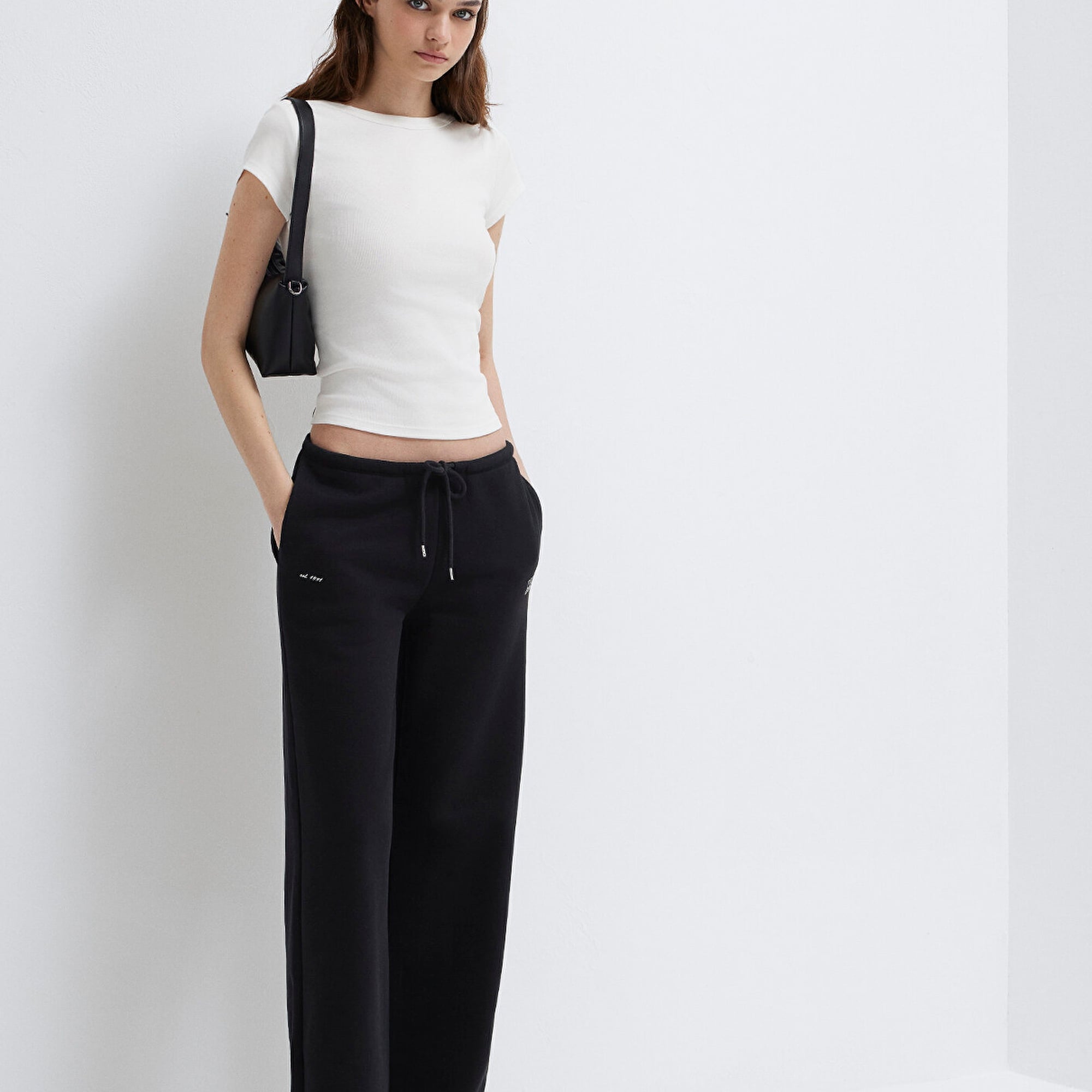 Mavi Mavi Logo Baskılı Siyah Eşofman Altı 1011124-900