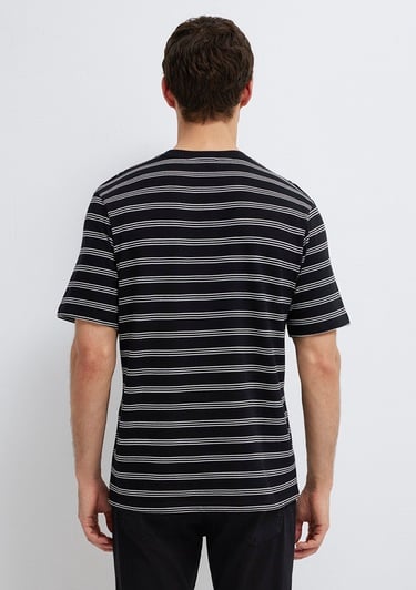  Mavi Çizgili Siyah Tişört Regular Fit / Normal Kesim 0613134-900