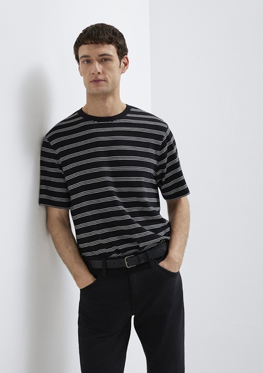  Mavi Çizgili Siyah Tişört Regular Fit / Normal Kesim 0613134-900