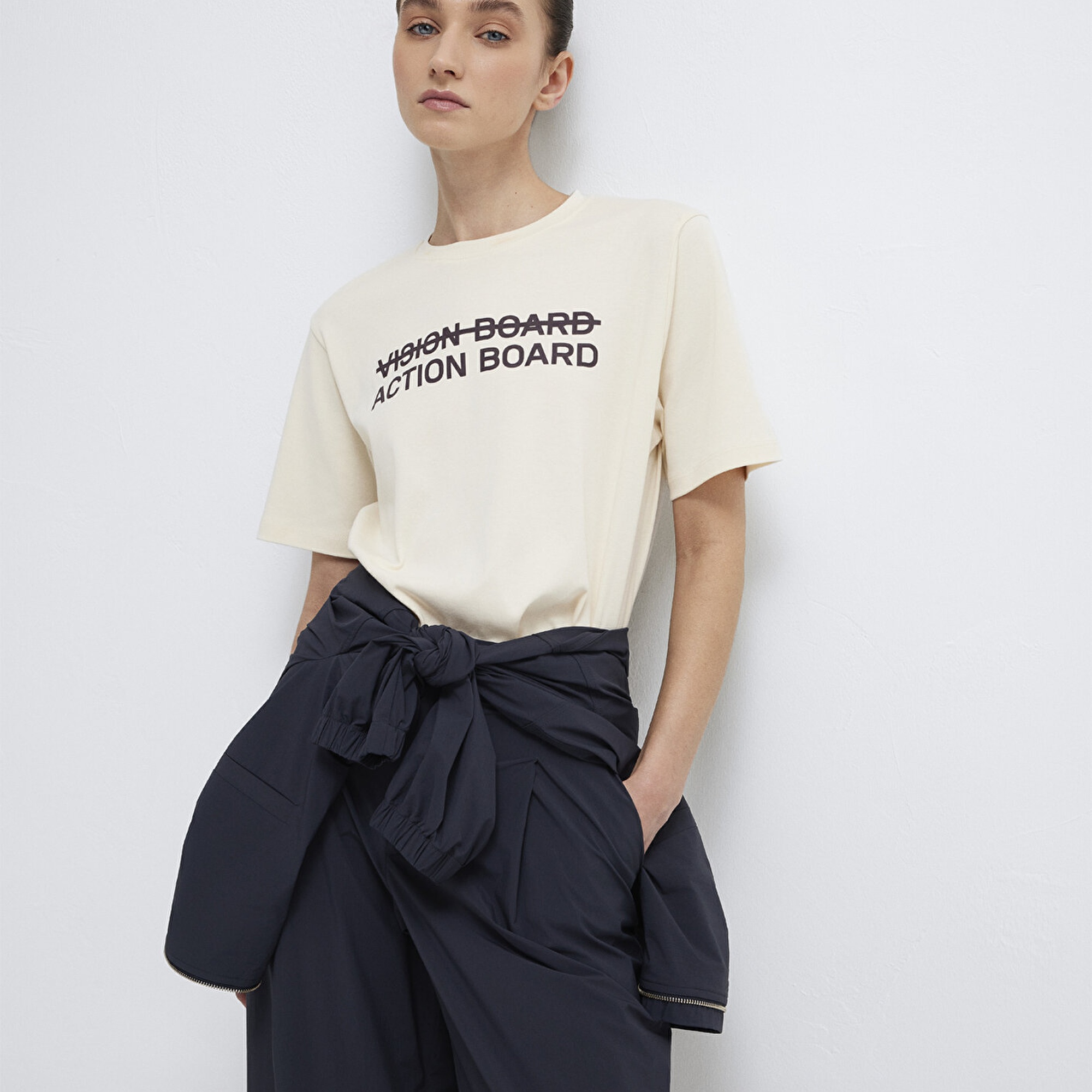 Mavi Baskılı Ekru Tişört Regular Fit / Normal Kesim 1613842-70005