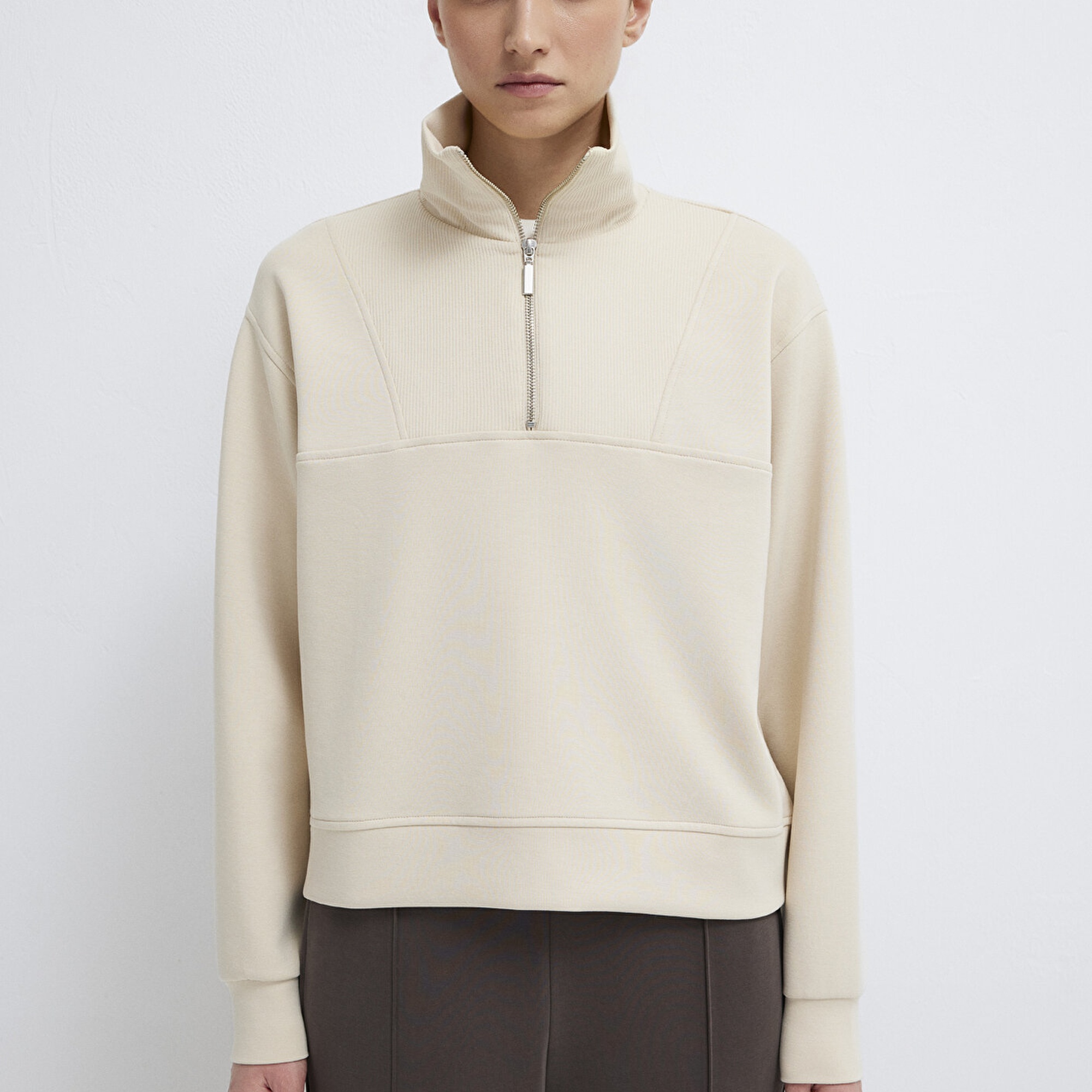 Mavi Yarı Fermuarlı Ekru (TENCEL™) Sweatshirt 1S10488-70005