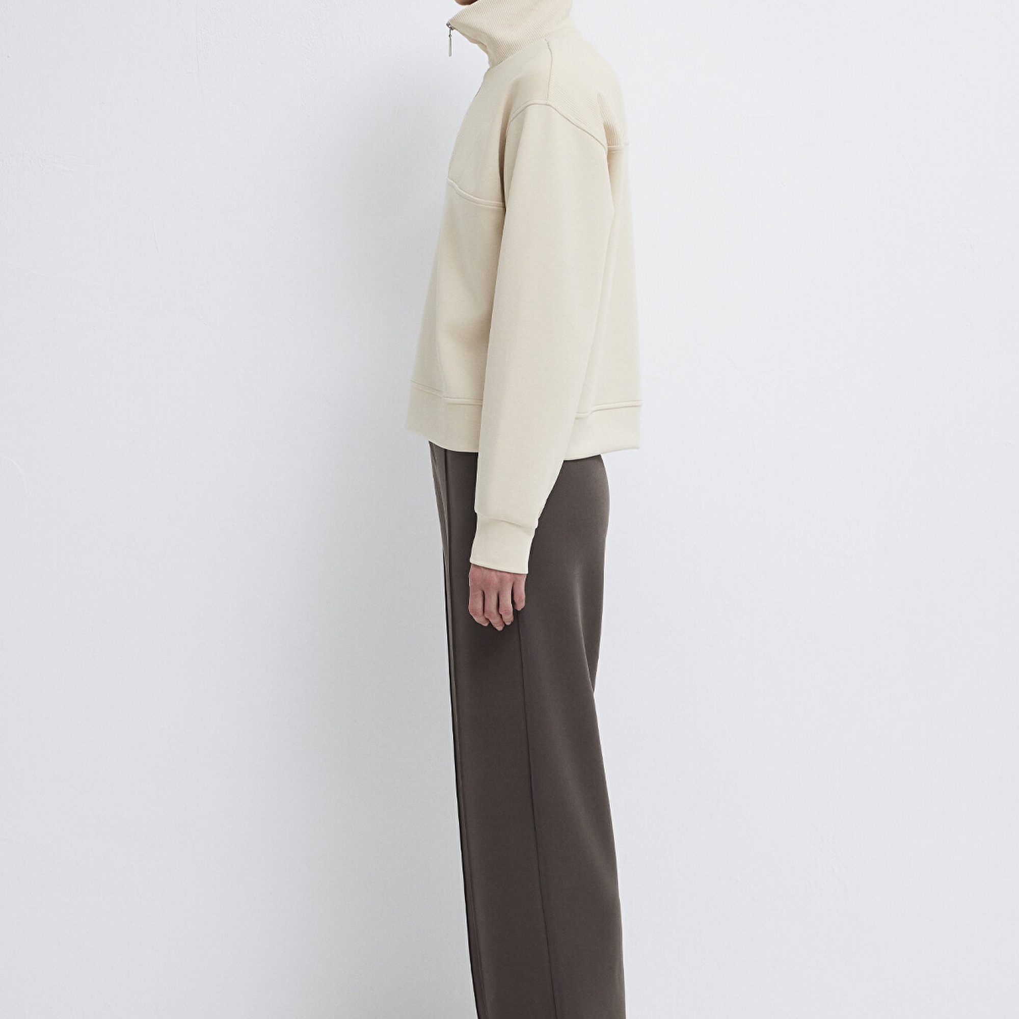 Mavi Yarı Fermuarlı Ekru (TENCEL™) Sweatshirt 1S10488-70005