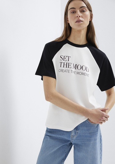  Mavi Baskılı Ekru Tişört Regular Fit / Normal Kesim 1613844-70057