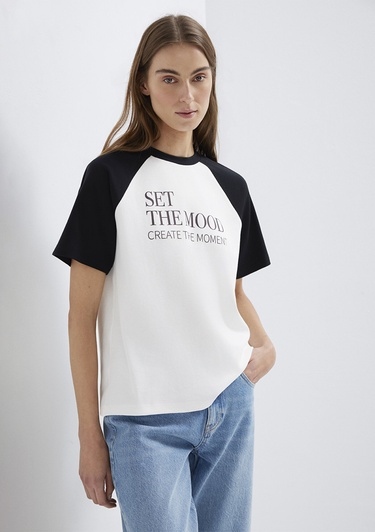  Mavi Baskılı Ekru Tişört Regular Fit / Normal Kesim 1613844-70057