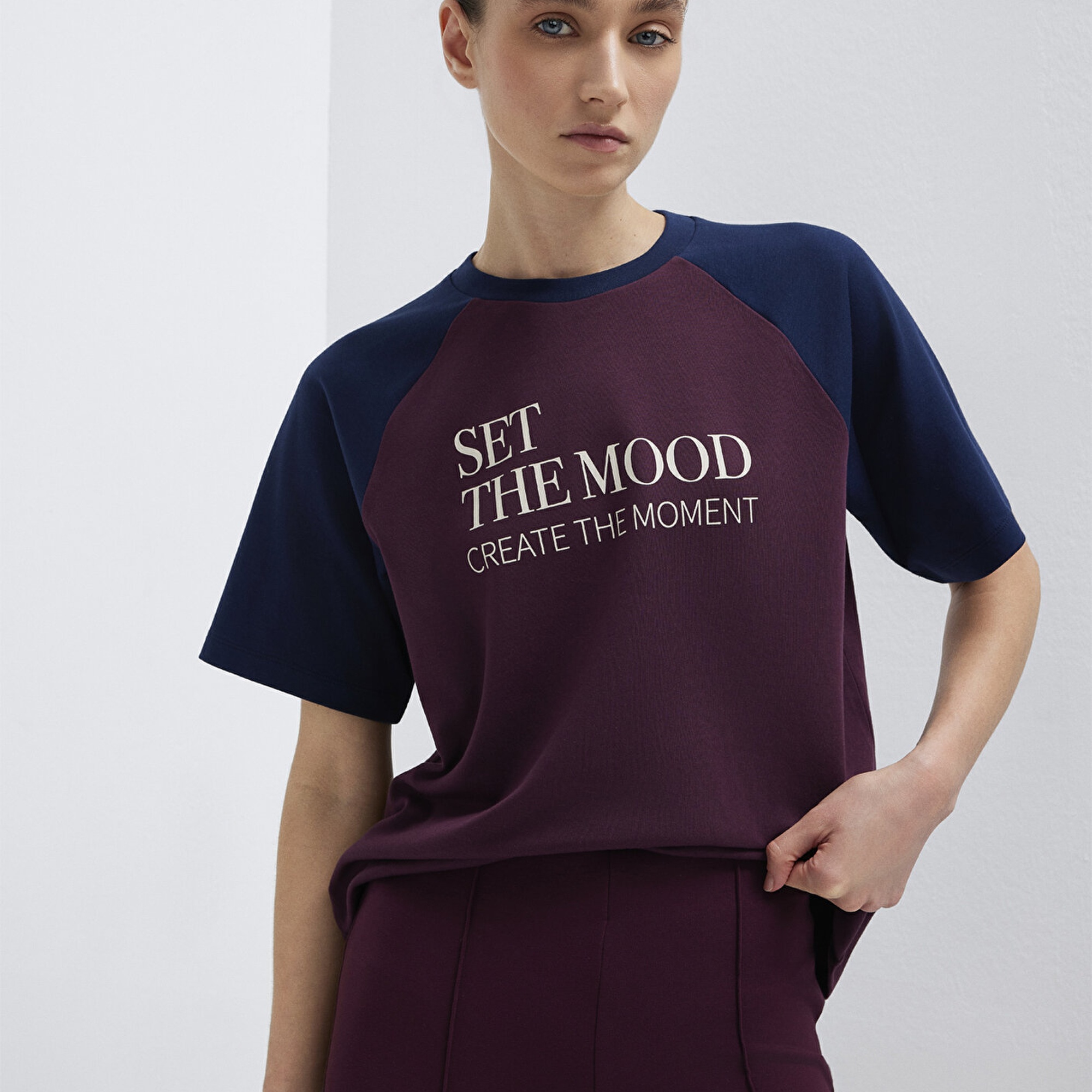 Mavi Baskılı Bordo Tişört Regular Fit / Normal Kesim 1613844-70434