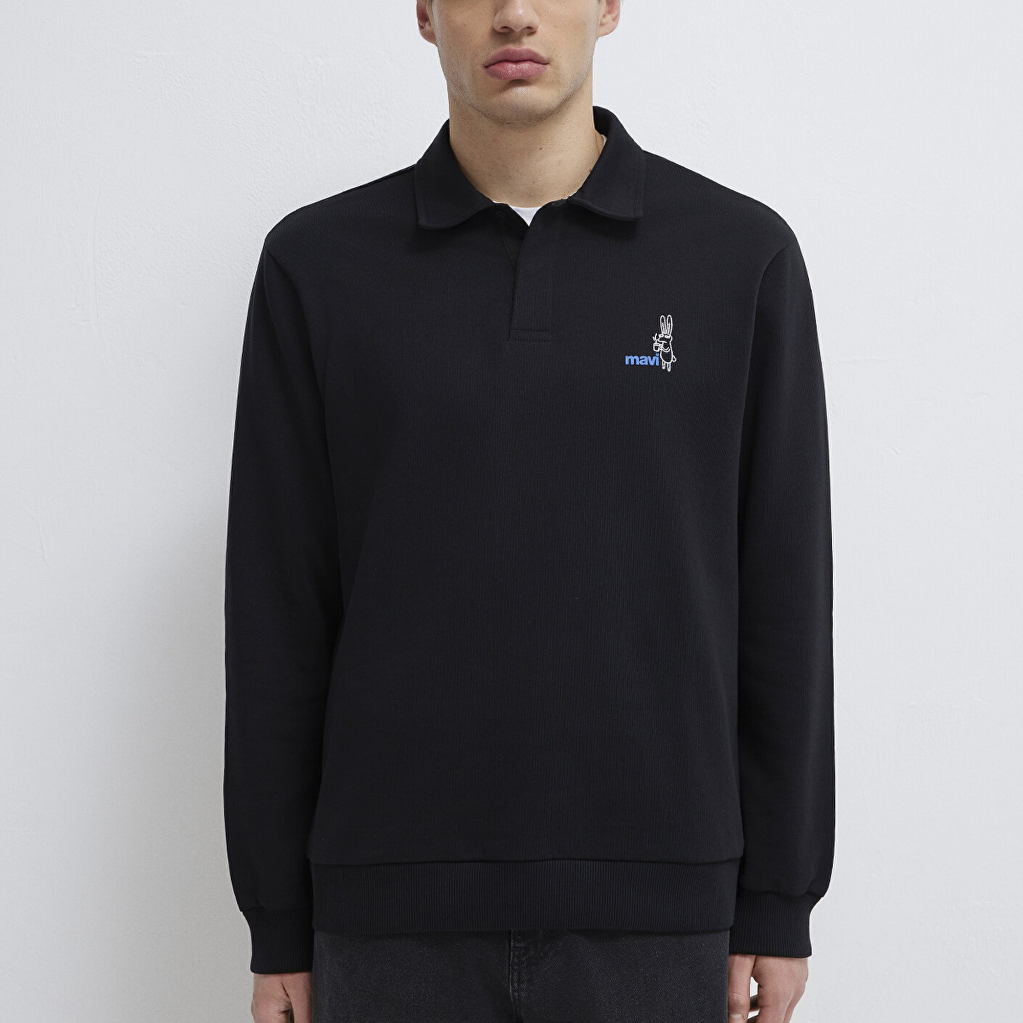 Mavi Yarı Fermuarlı Siyah Sweatshirt 0S10544-900