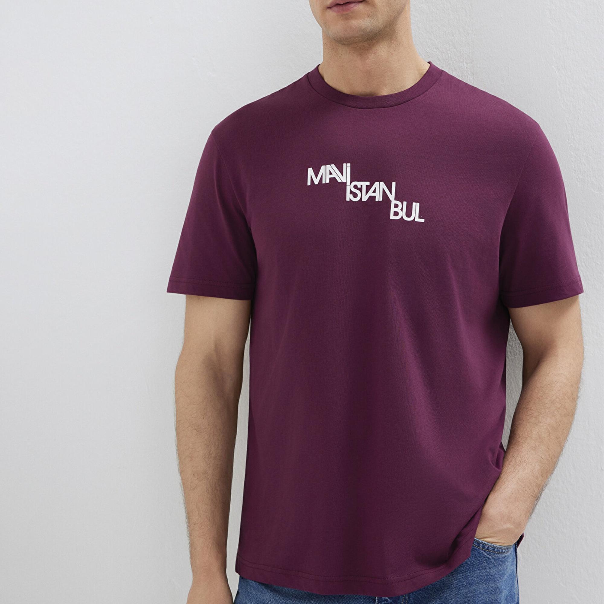 Mavi İstanbul Baskılı Mor Tişört Regular Fit / Normal Kesim 0612274-70670