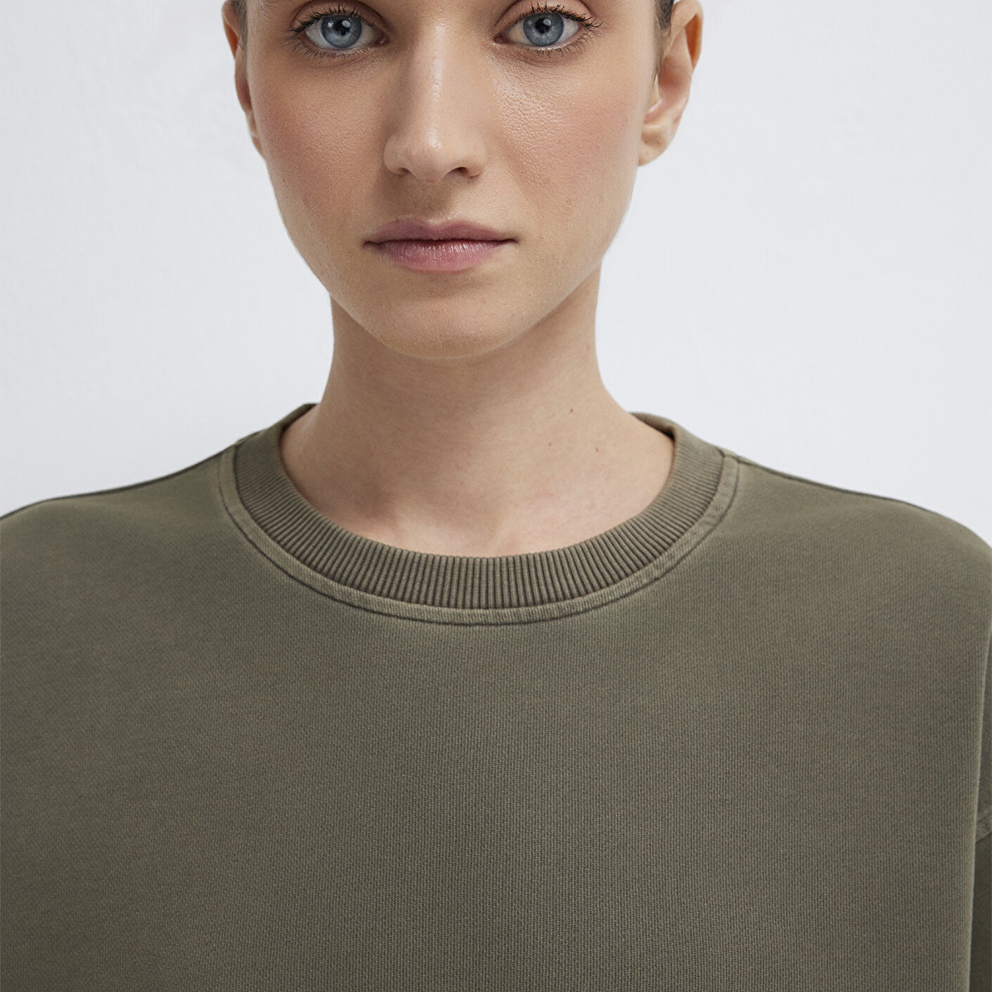 Mavi Bisiklet Yaka Haki Sweatshirt 1S10475-80769