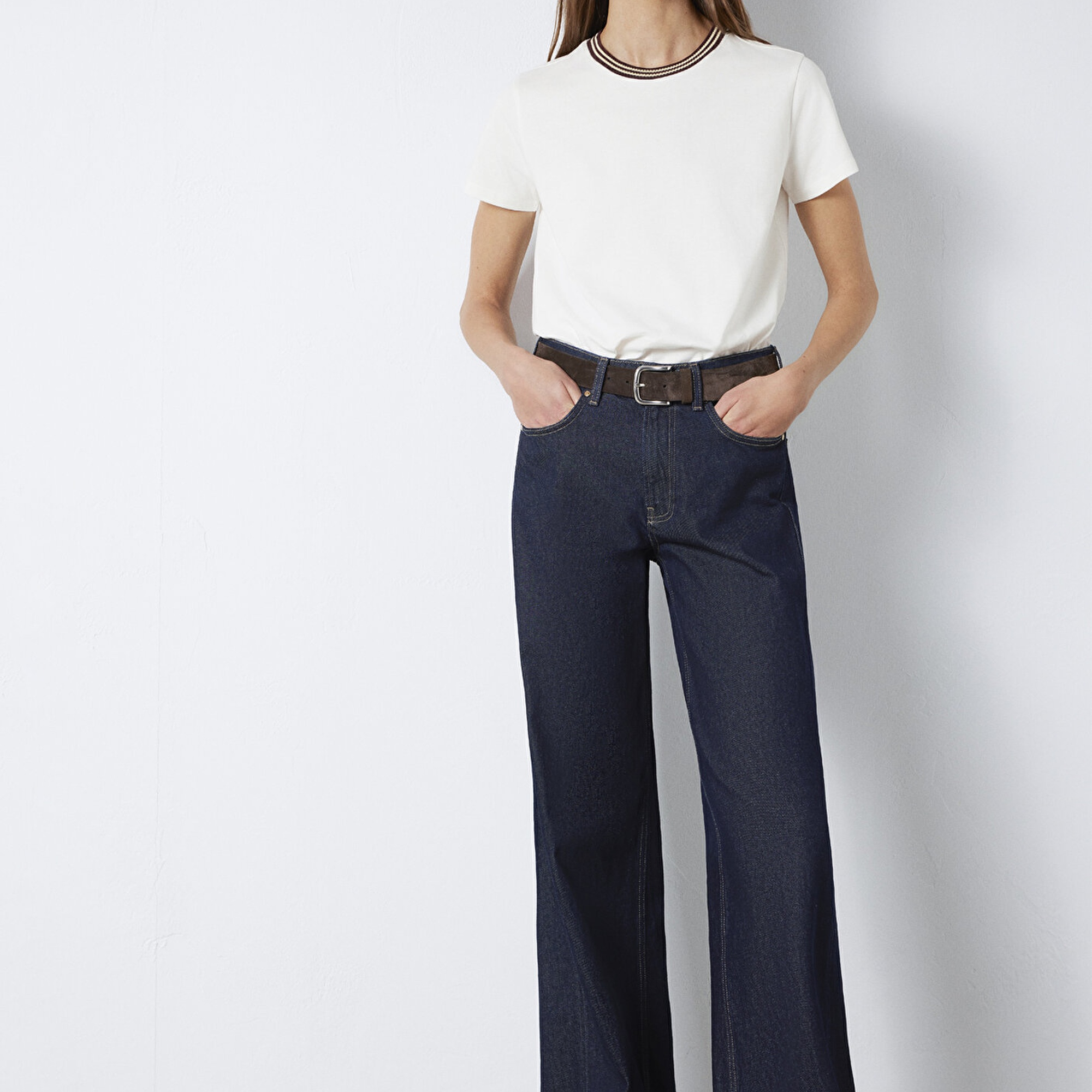 Mavi Yaka Detaylı Ekru Tişört Semi Slim Fit / Yarı Dar Kesim 1613747-70048