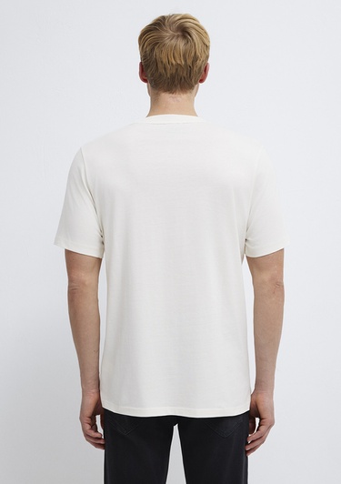  Mavi Mavi Black Ekru Tişört Regular Fit / Normal Kesim 0613131-70057