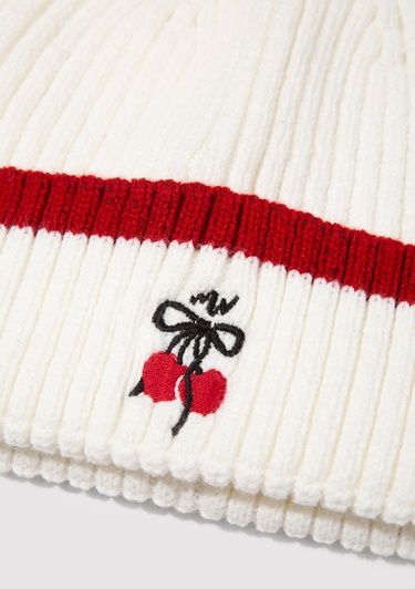  Mavi İşlemeli Ekru Bere 1913832-34523