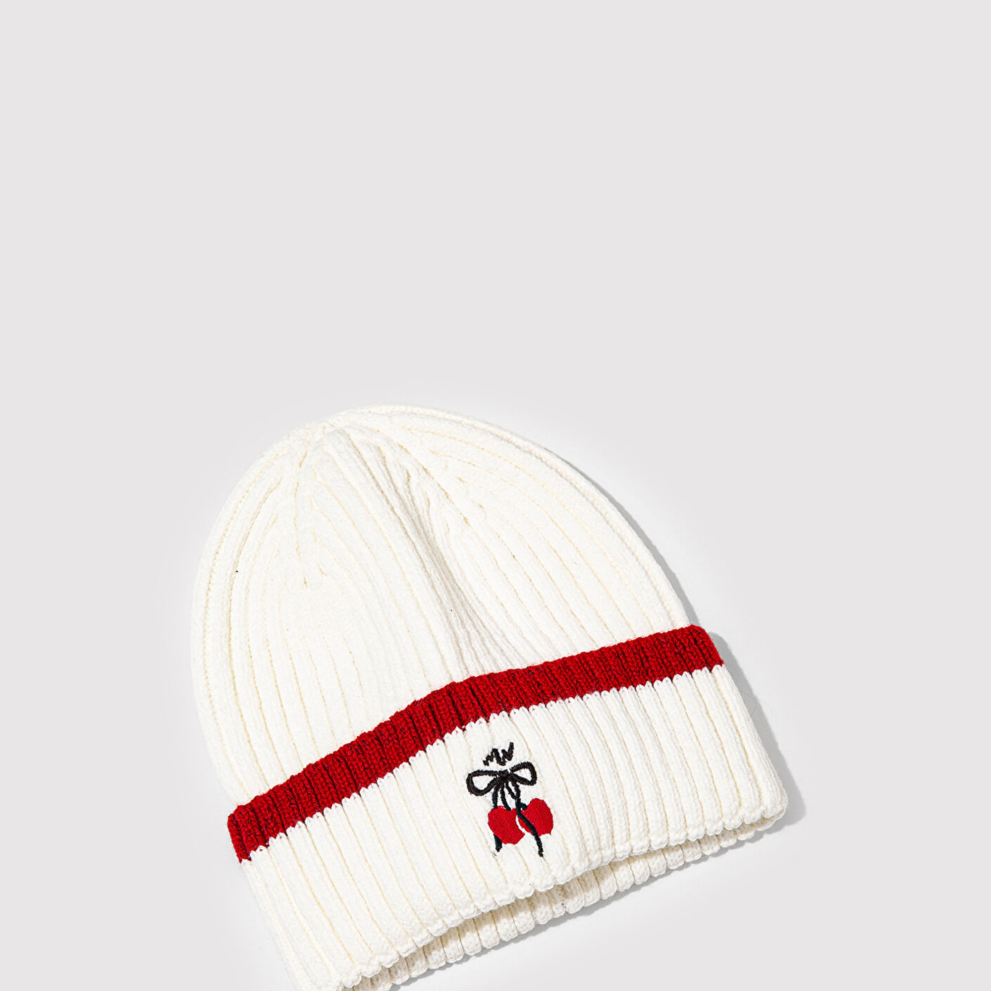 Mavi İşlemeli Ekru Bere 1913832-34523