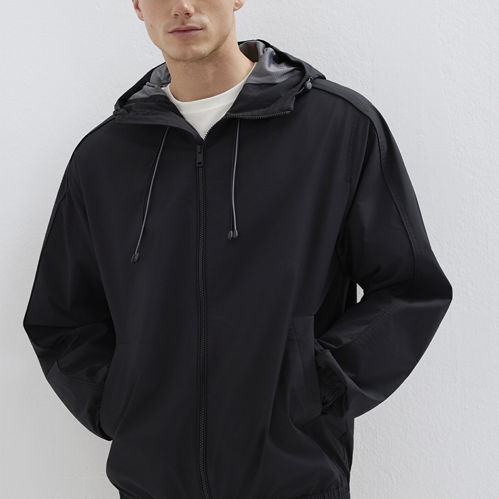 Mavi Kapüşonlu Siyah Ceket Loose Fit / Bol Rahat Kesim 0110818-900