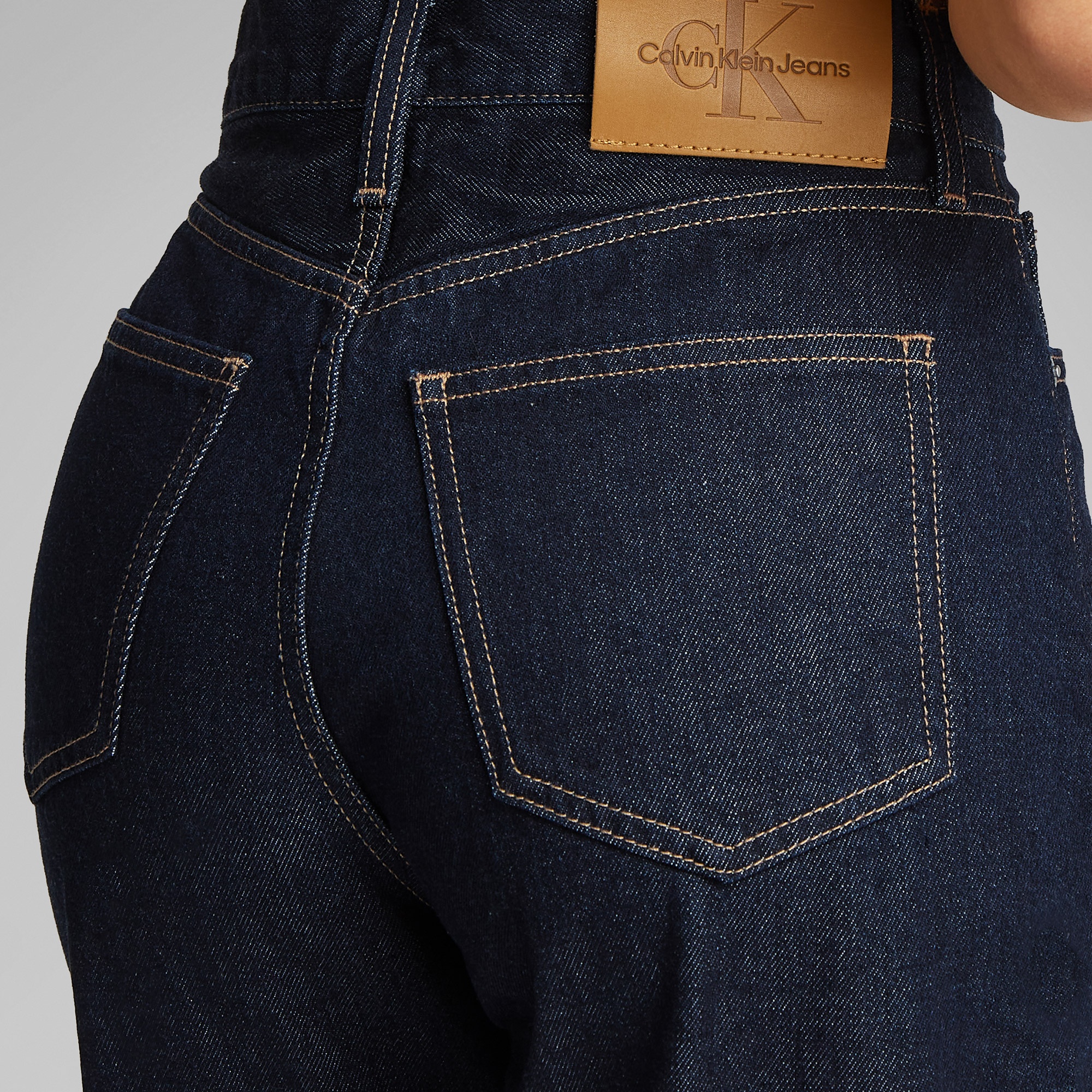 Calvin Klein Barrel Kadın Lacivert Jean