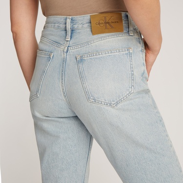  Calvin Klein Authentic Slim Straight Kadın Mavi Jean