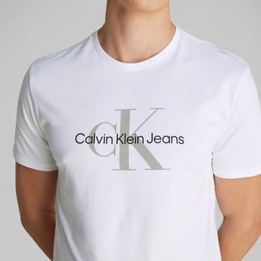  Calvin Klein Hero Monologo Erkek Beyaz T-Shirt