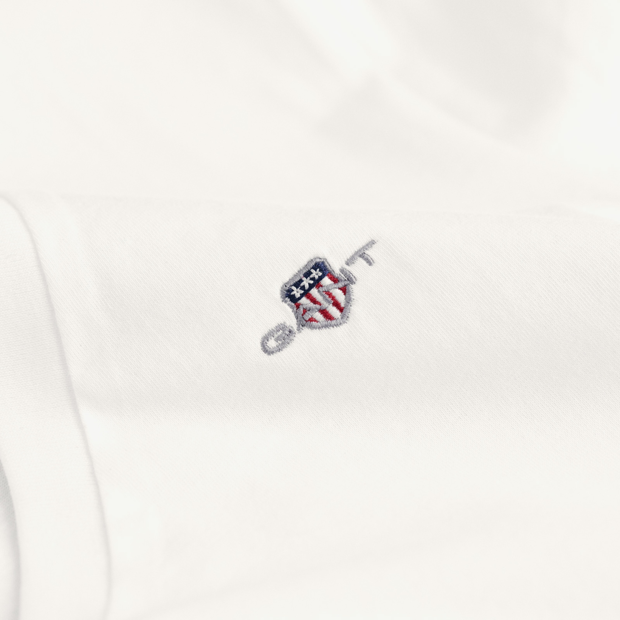 GANT Kadın Beyaz V Yaka Regular Fit Logolu T-Shirt