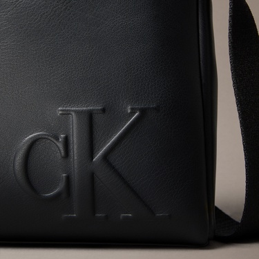  Calvin Klein Bold Reporter Erkek Siyah El Çantası