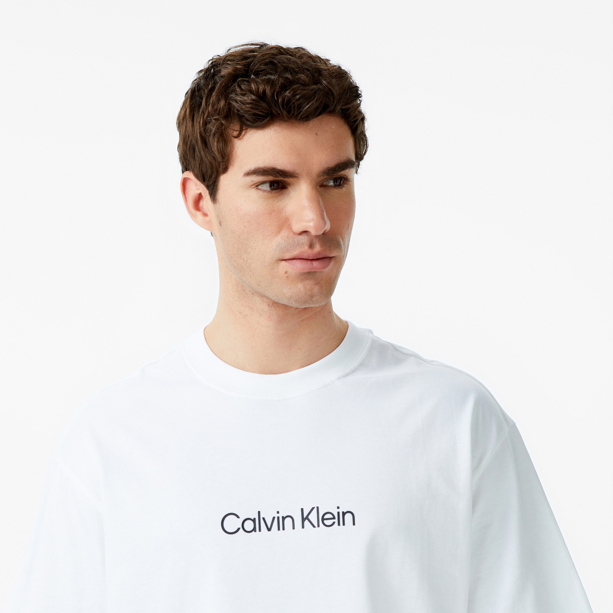Calvin Klein Relaxed Standard Logo Crewnk Erkek Beyaz T-Shirt