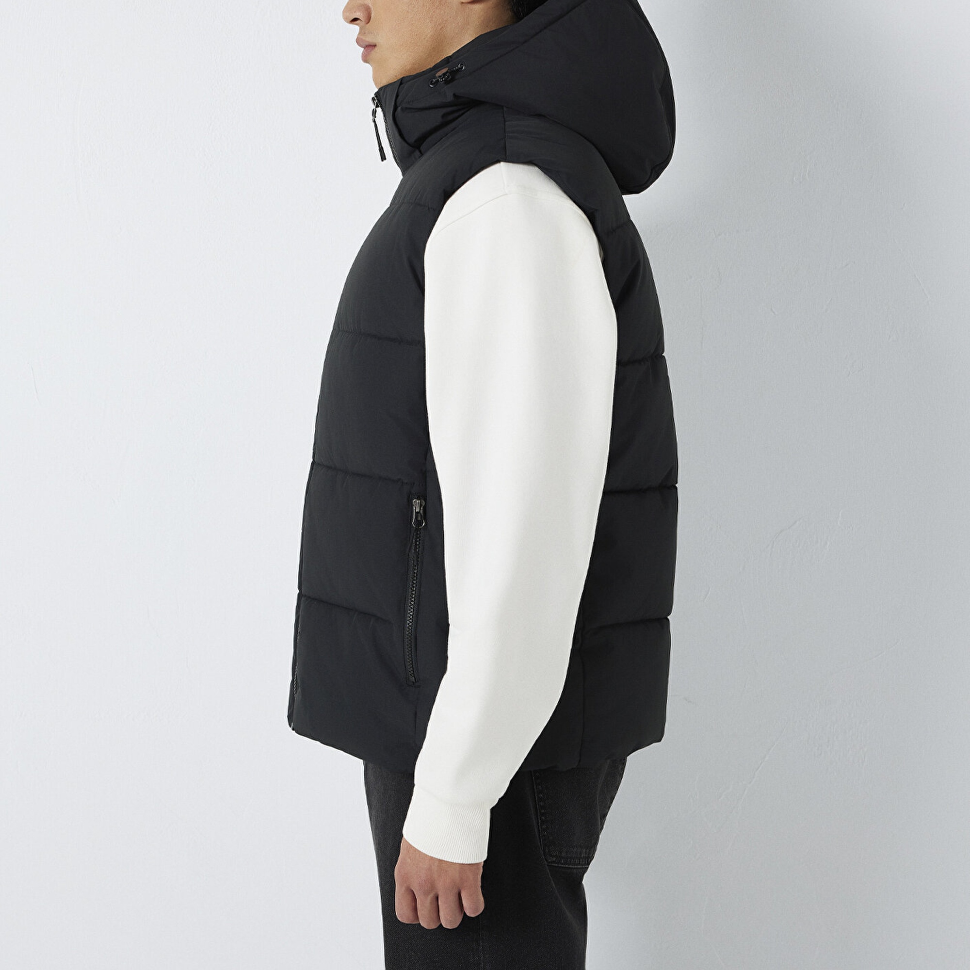 Mavi Kapüşonlu Siyah Yelek  0110744-71379