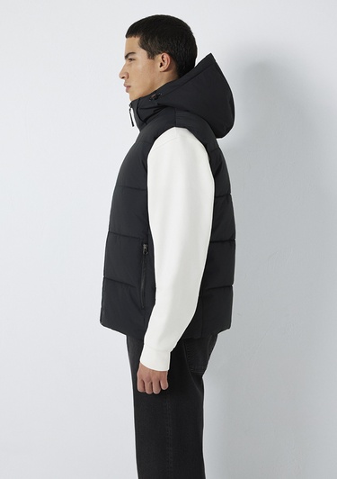  Mavi Kapüşonlu Siyah Yelek  0110744-71379