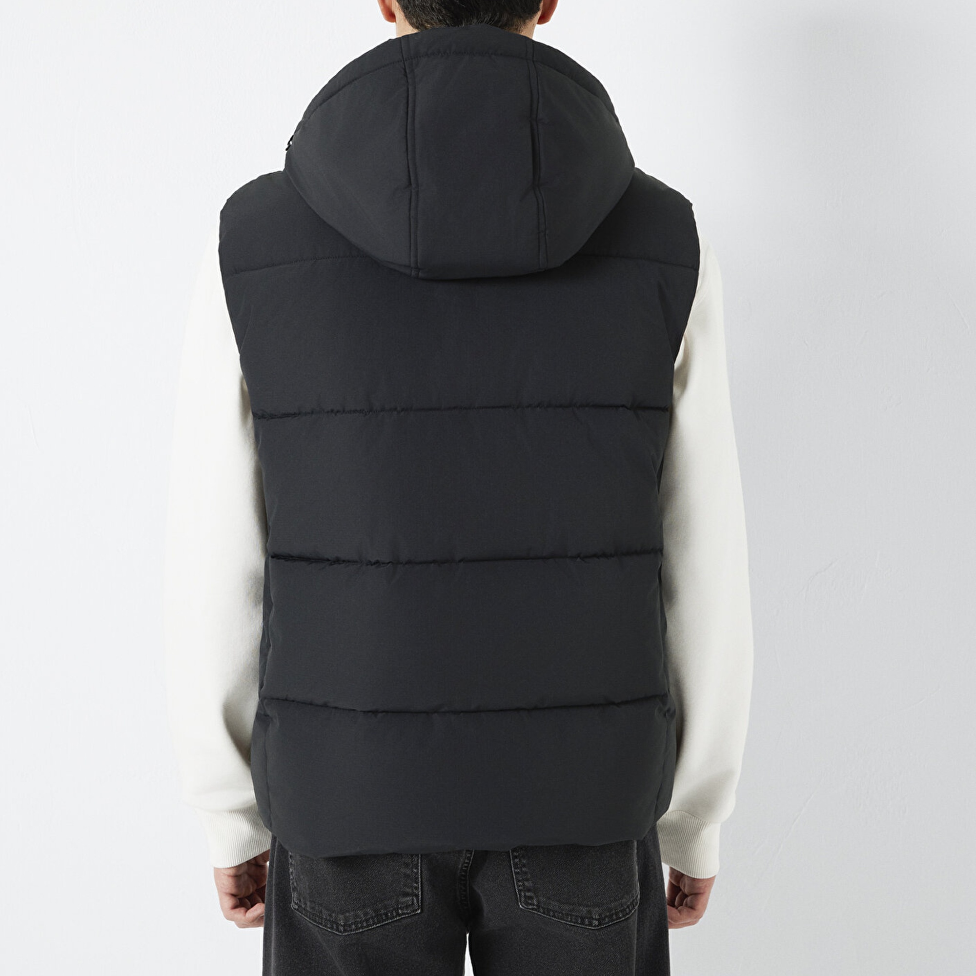 Mavi Kapüşonlu Siyah Yelek  0110744-71379