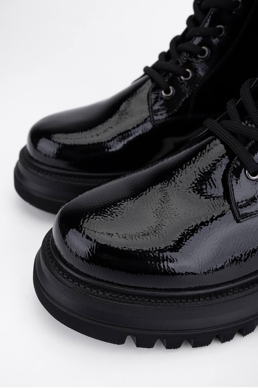  Tamer Tanca Kadın Vegan Siyah Rugan Casual Bot