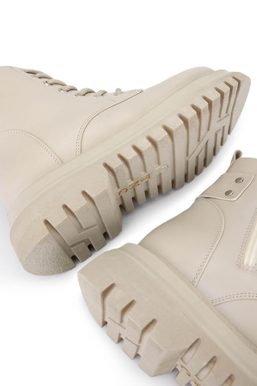  Tamer Tanca Kadın Vegan Beyaz Casual Bot