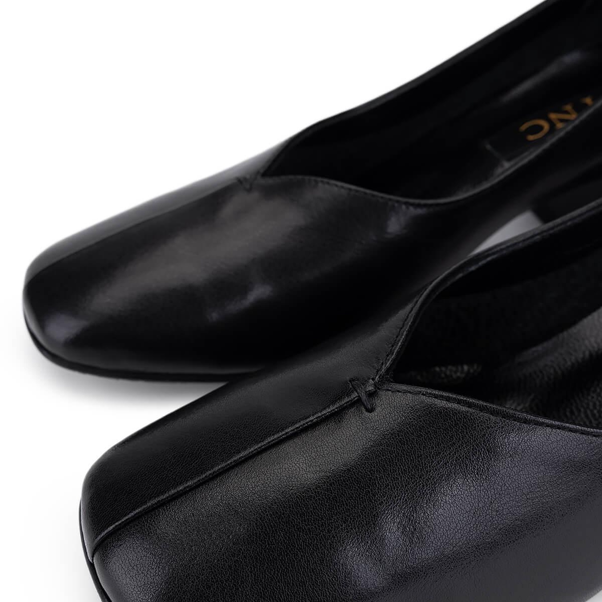 Tamer Tanca Kadın Hakiki Deri Siyah Deri Topuklu Ayakkabı